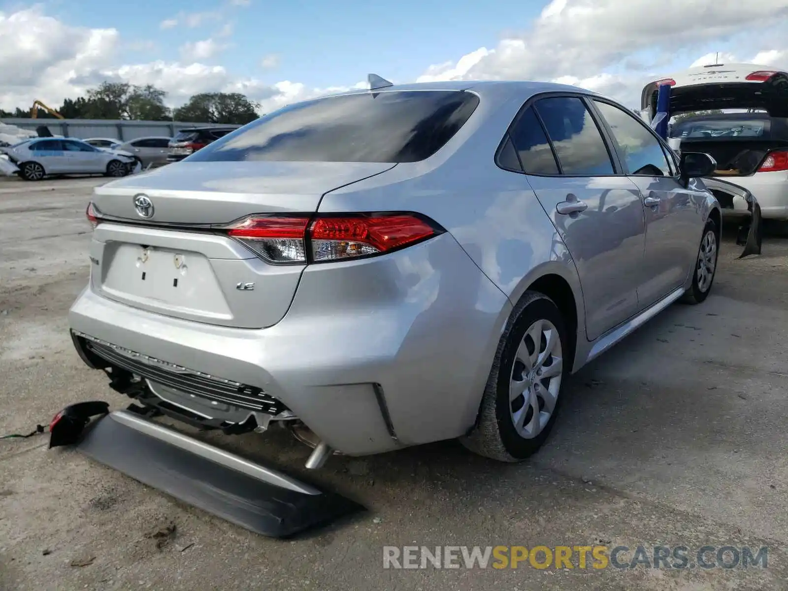 4 Photograph of a damaged car JTDEPRAE3LJ084930 TOYOTA COROLLA 2020