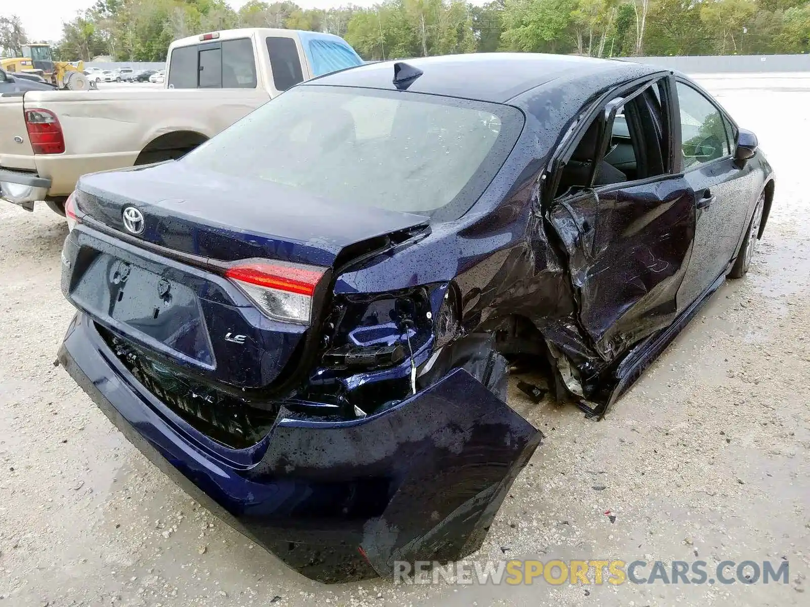 4 Photograph of a damaged car JTDEPRAE3LJ085303 TOYOTA COROLLA 2020