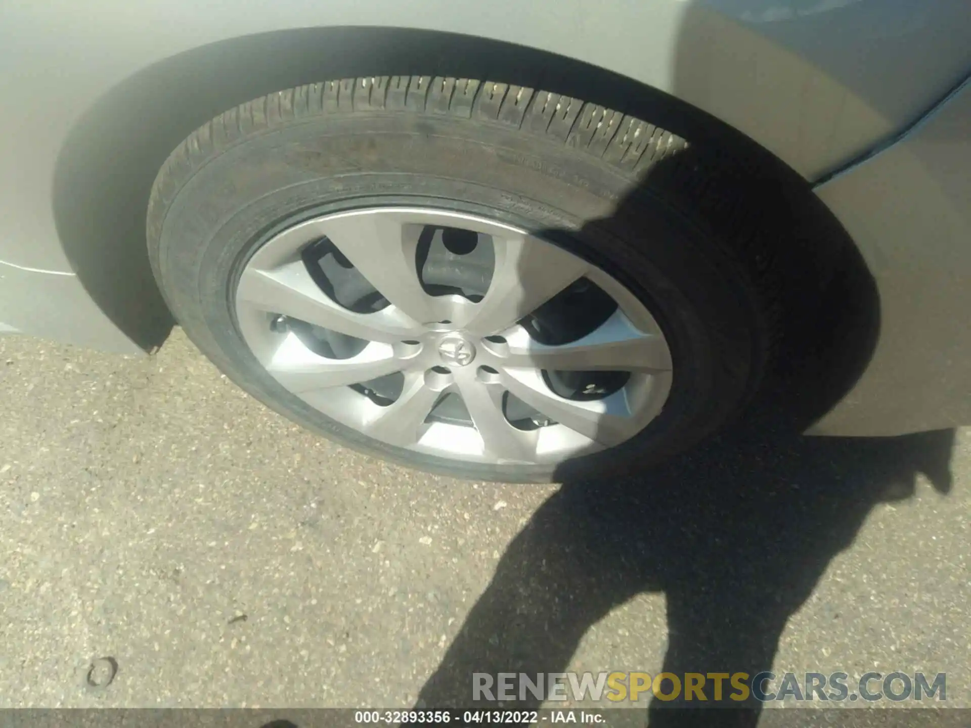 13 Photograph of a damaged car JTDEPRAE3LJ088041 TOYOTA COROLLA 2020