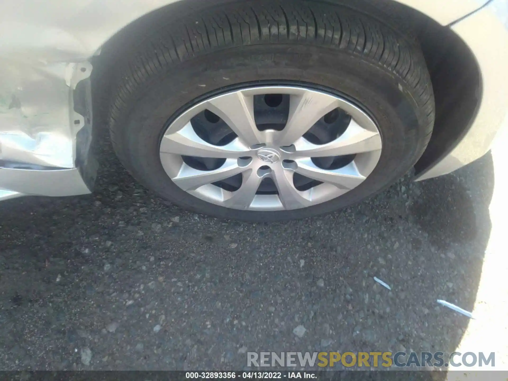 14 Photograph of a damaged car JTDEPRAE3LJ088041 TOYOTA COROLLA 2020