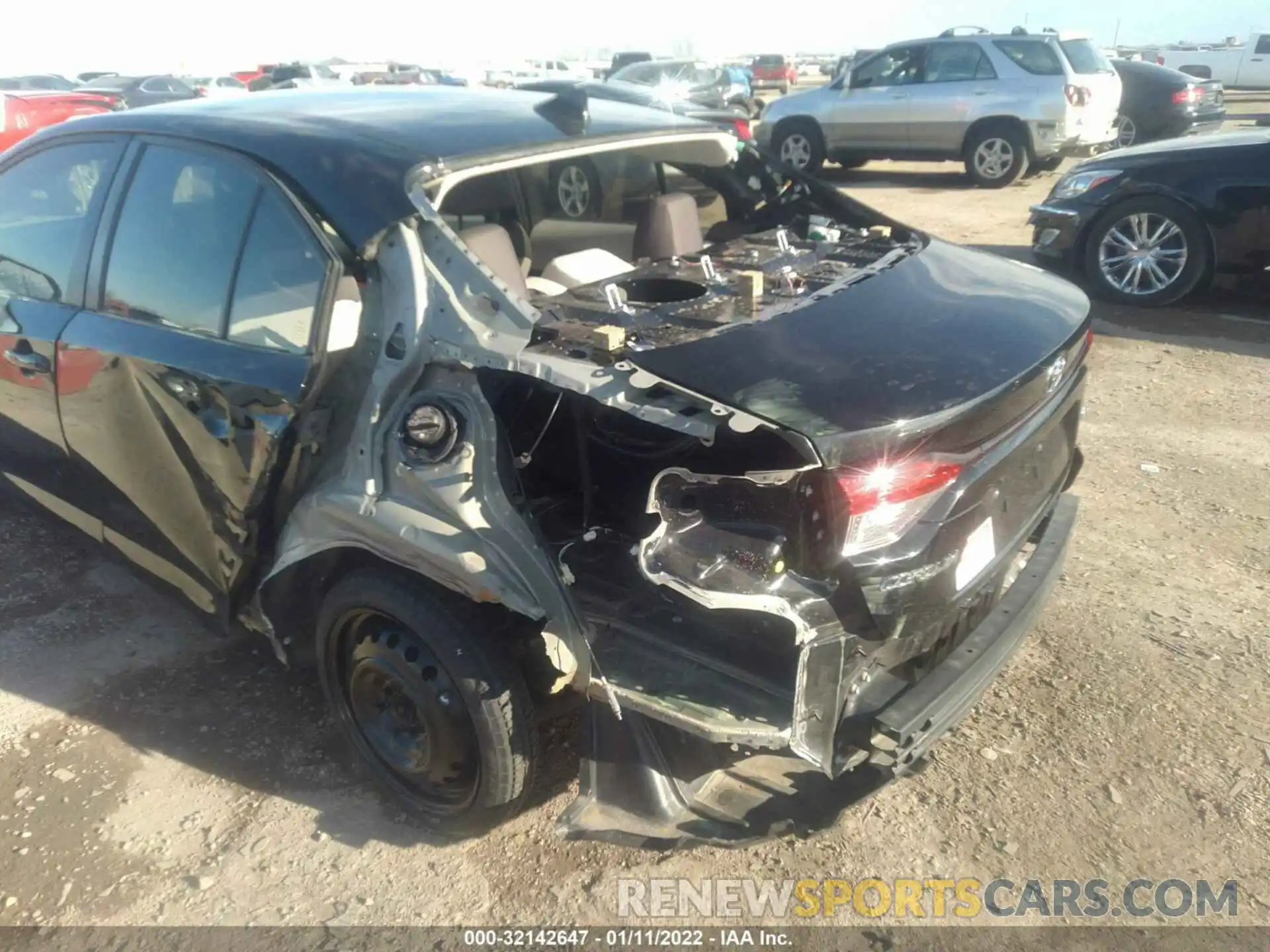 6 Photograph of a damaged car JTDEPRAE3LJ088833 TOYOTA COROLLA 2020