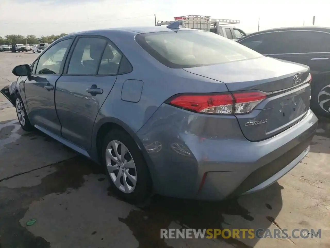 3 Photograph of a damaged car JTDEPRAE3LJ088945 TOYOTA COROLLA 2020