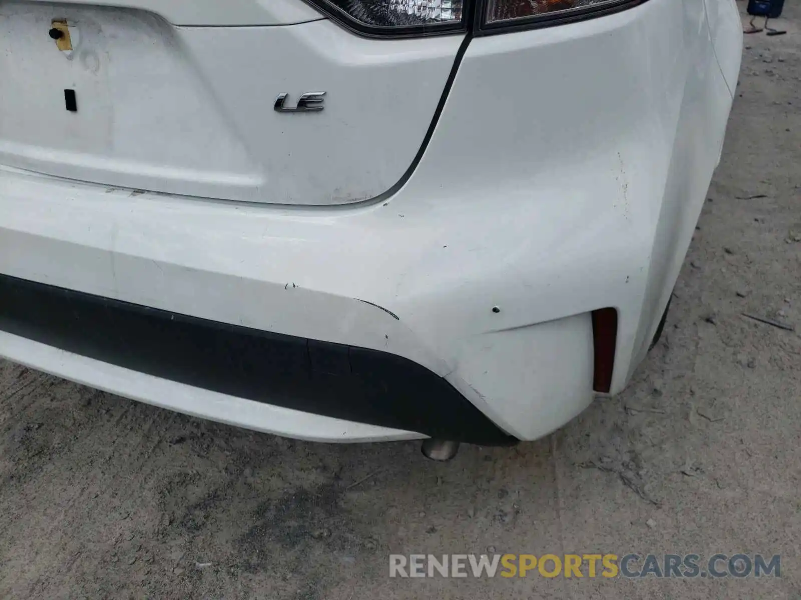 9 Photograph of a damaged car JTDEPRAE3LJ094812 TOYOTA COROLLA 2020