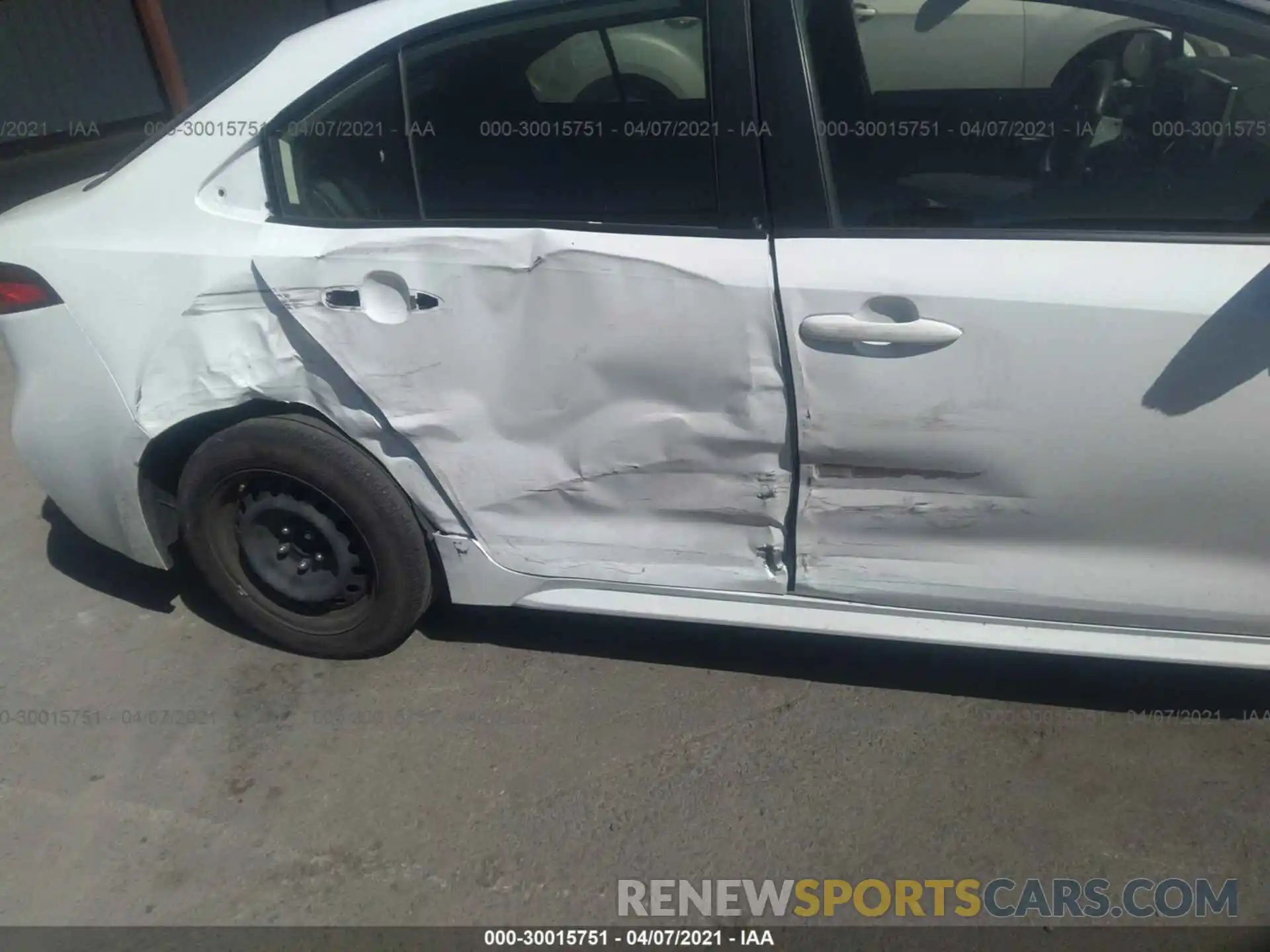 6 Photograph of a damaged car JTDEPRAE3LJ097824 TOYOTA COROLLA 2020