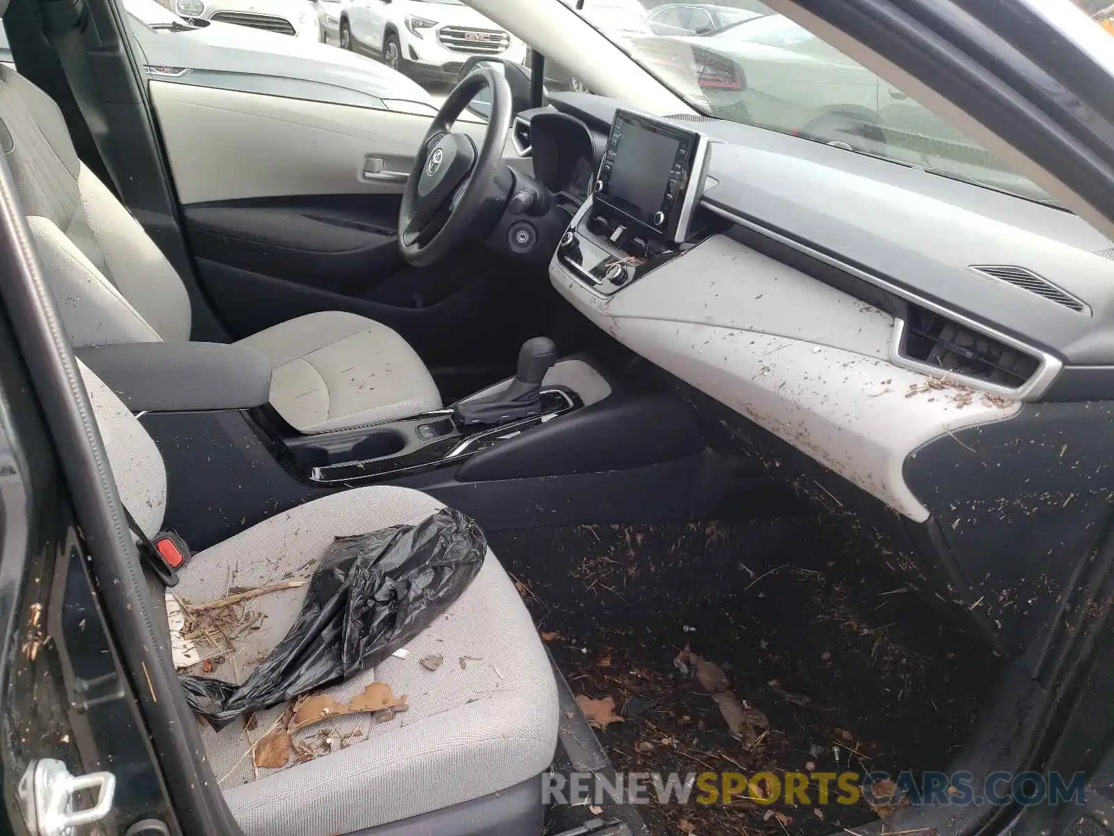 5 Photograph of a damaged car JTDEPRAE3LJ101323 TOYOTA COROLLA 2020