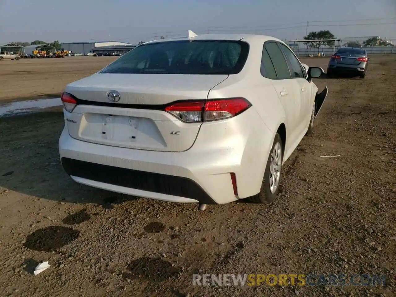 4 Photograph of a damaged car JTDEPRAE3LJ102021 TOYOTA COROLLA 2020