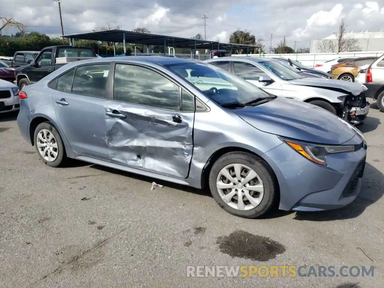 4 Photograph of a damaged car JTDEPRAE3LJ102326 TOYOTA COROLLA 2020