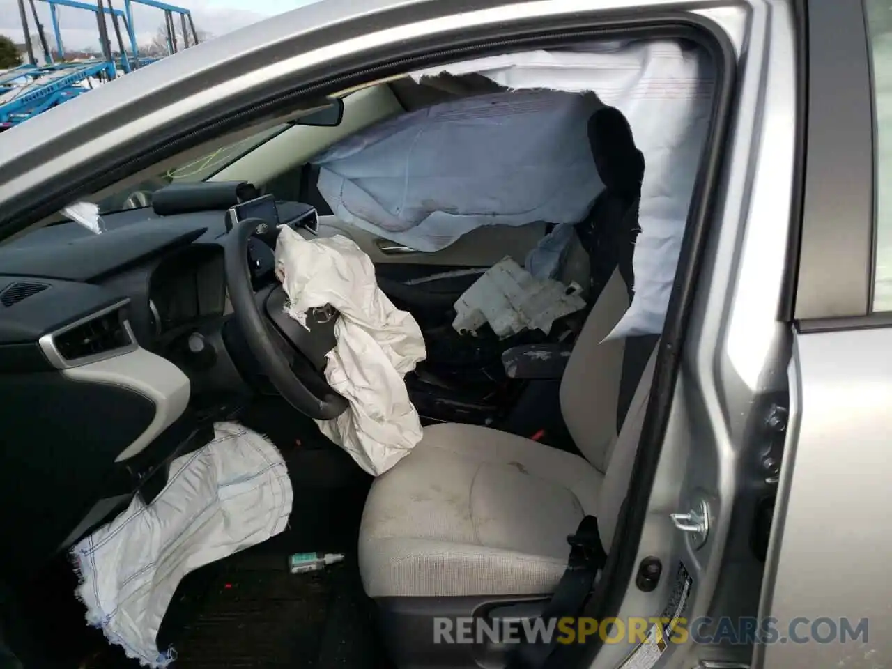 5 Photograph of a damaged car JTDEPRAE3LJ102469 TOYOTA COROLLA 2020