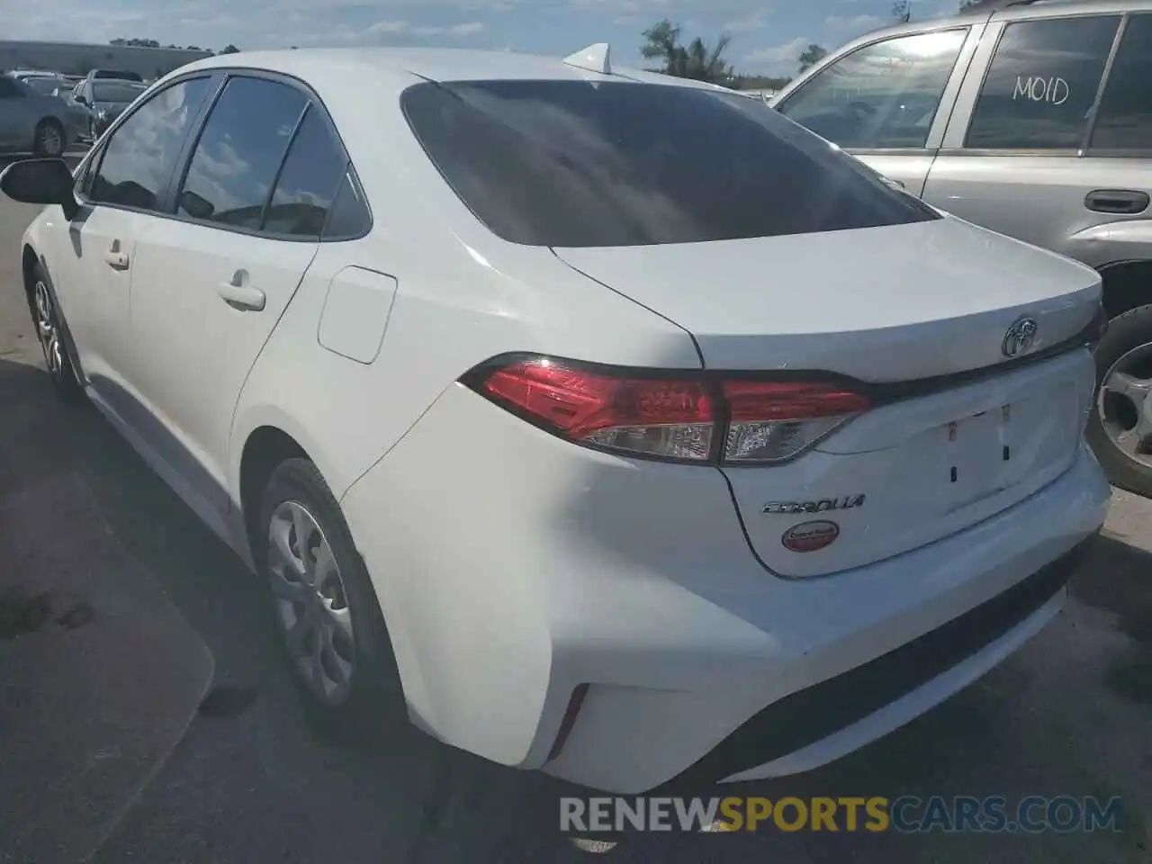 3 Photograph of a damaged car JTDEPRAE3LJ103962 TOYOTA COROLLA 2020