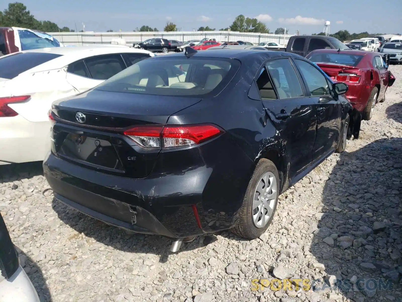 4 Photograph of a damaged car JTDEPRAE3LJ104013 TOYOTA COROLLA 2020