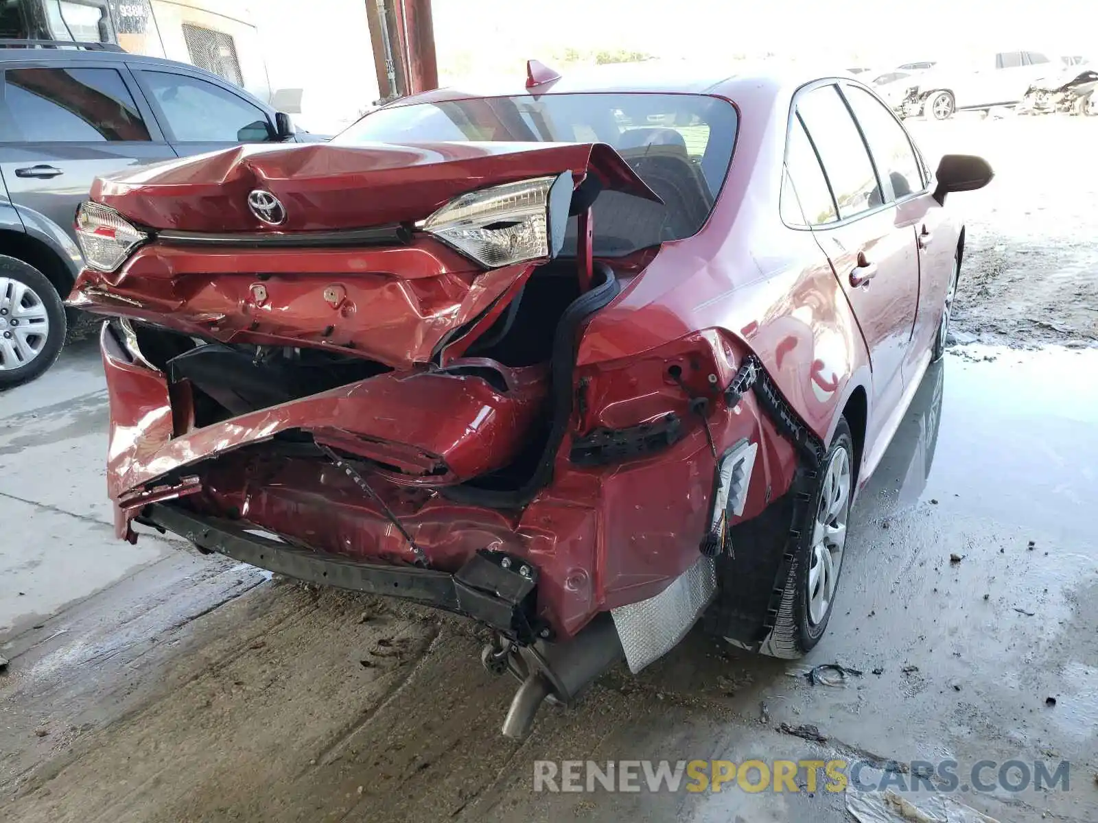 4 Photograph of a damaged car JTDEPRAE3LJ108059 TOYOTA COROLLA 2020