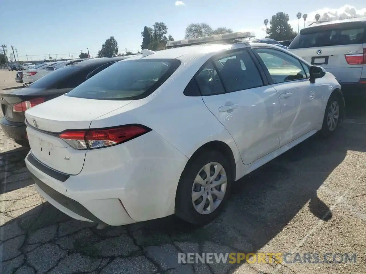 3 Photograph of a damaged car JTDEPRAE3LJ109373 TOYOTA COROLLA 2020