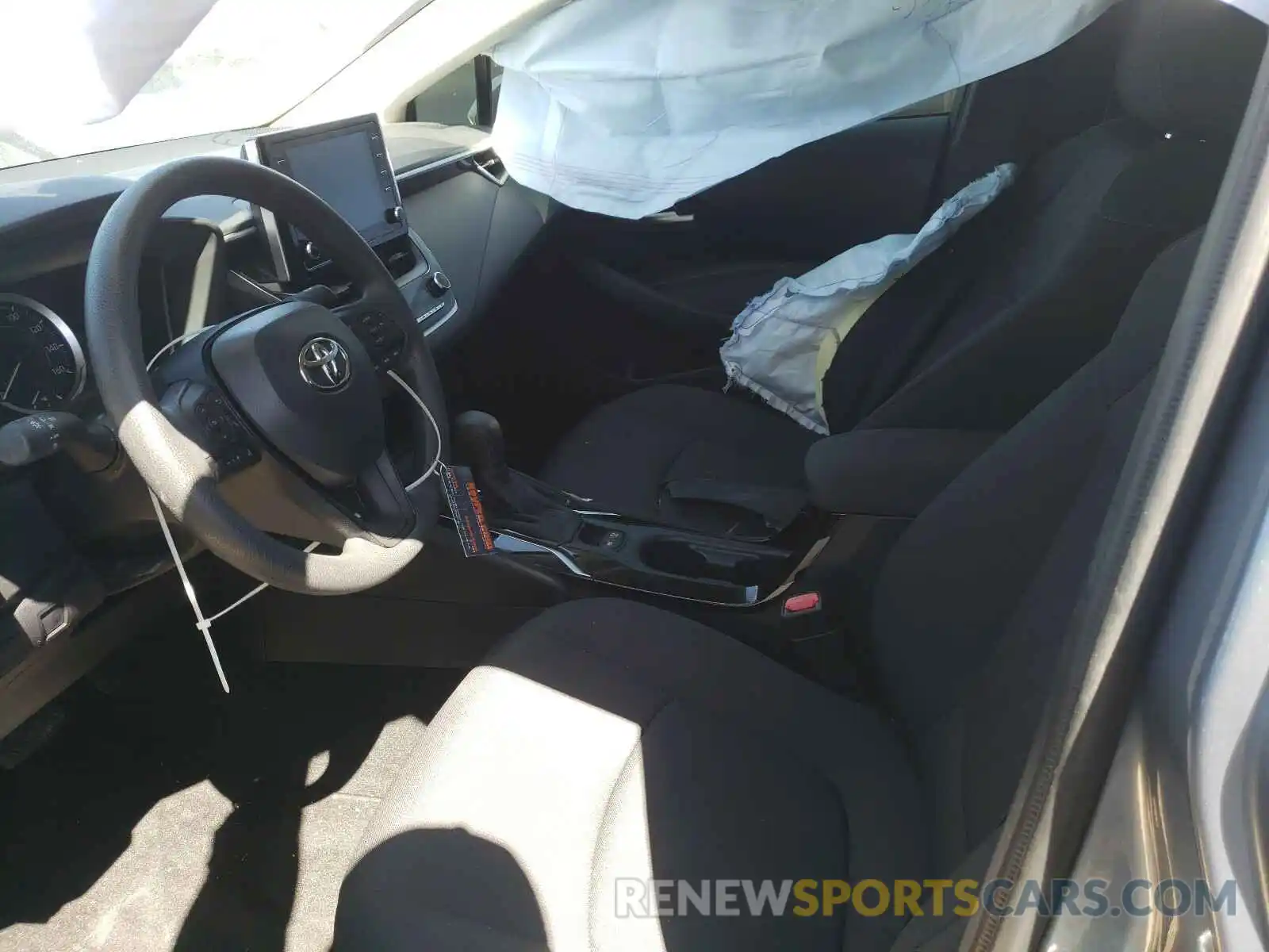 5 Photograph of a damaged car JTDEPRAE3LJ110572 TOYOTA COROLLA 2020