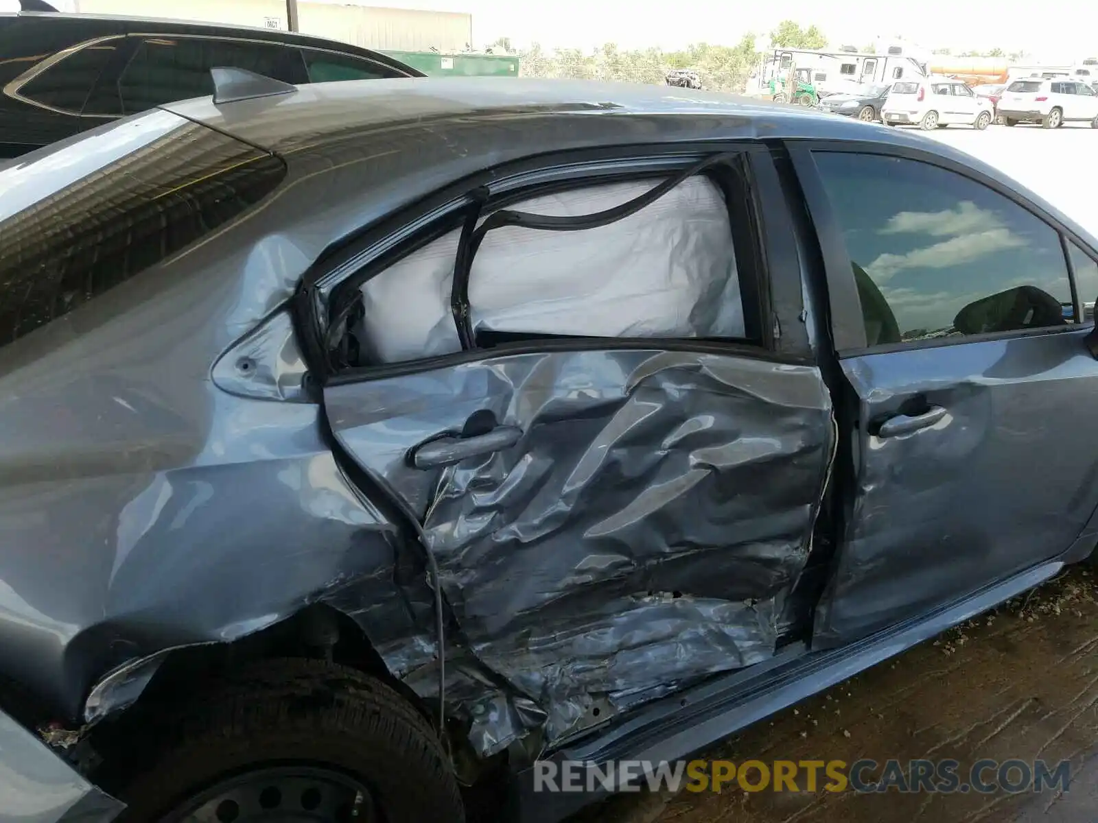 9 Photograph of a damaged car JTDEPRAE3LJ110572 TOYOTA COROLLA 2020