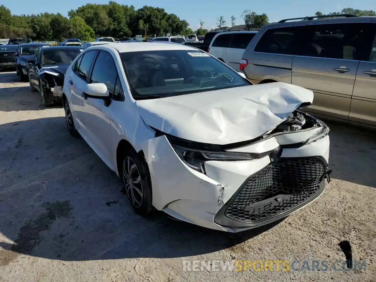 1 Photograph of a damaged car JTDEPRAE3LJ116002 TOYOTA COROLLA 2020