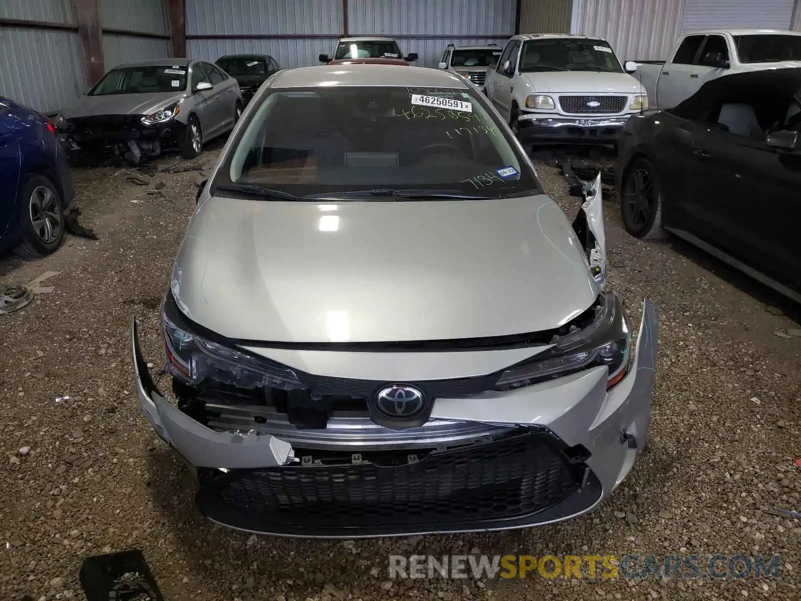 9 Photograph of a damaged car JTDEPRAE3LJ117134 TOYOTA COROLLA 2020