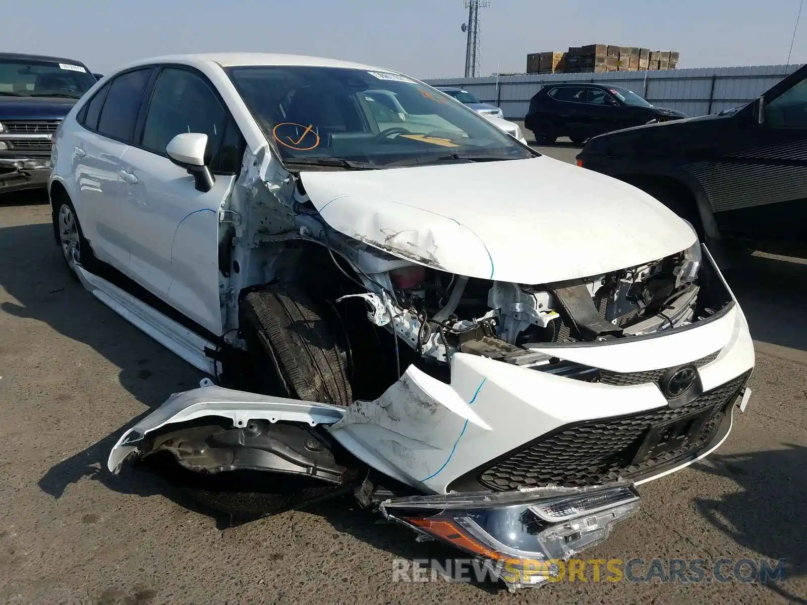 1 Фотография поврежденного автомобиля JTDEPRAE4LJ000632 TOYOTA COROLLA 2020
