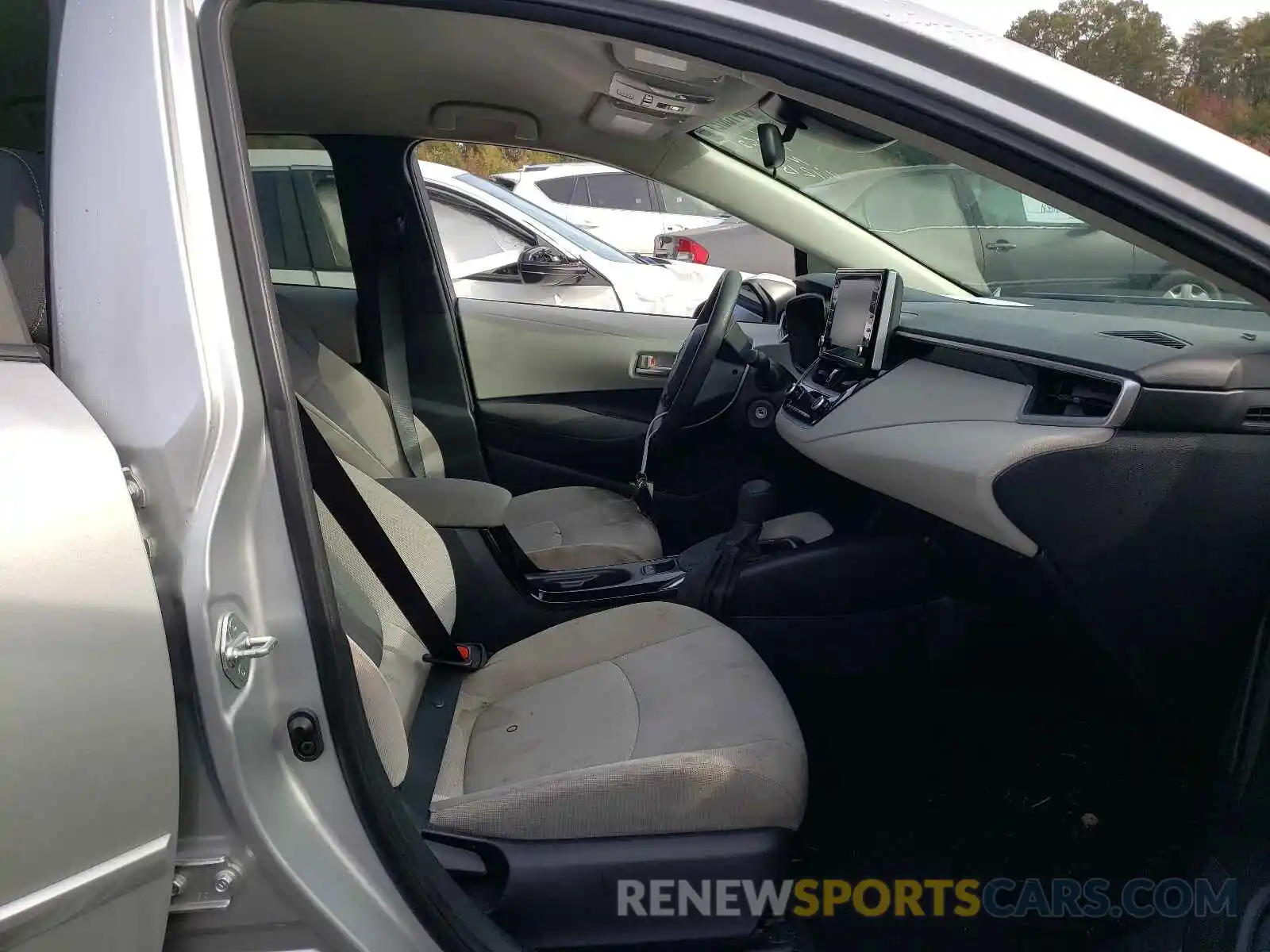 5 Photograph of a damaged car JTDEPRAE4LJ001215 TOYOTA COROLLA 2020