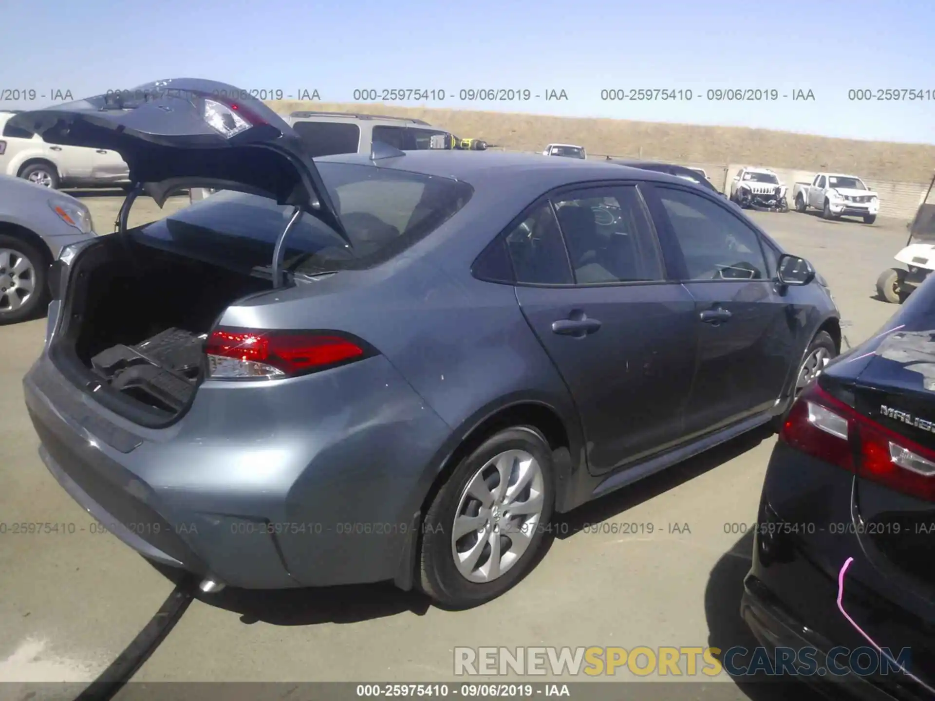 4 Photograph of a damaged car JTDEPRAE4LJ003420 TOYOTA COROLLA 2020