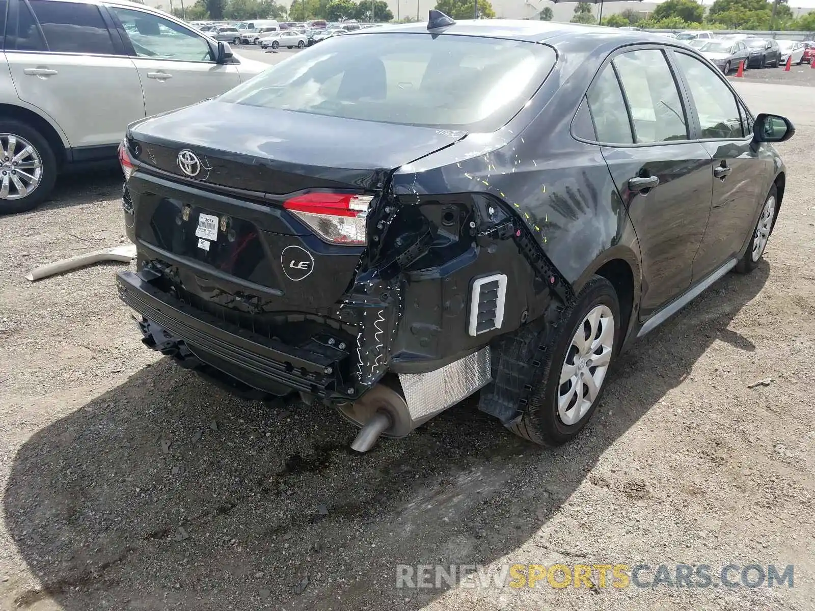 4 Photograph of a damaged car JTDEPRAE4LJ008925 TOYOTA COROLLA 2020