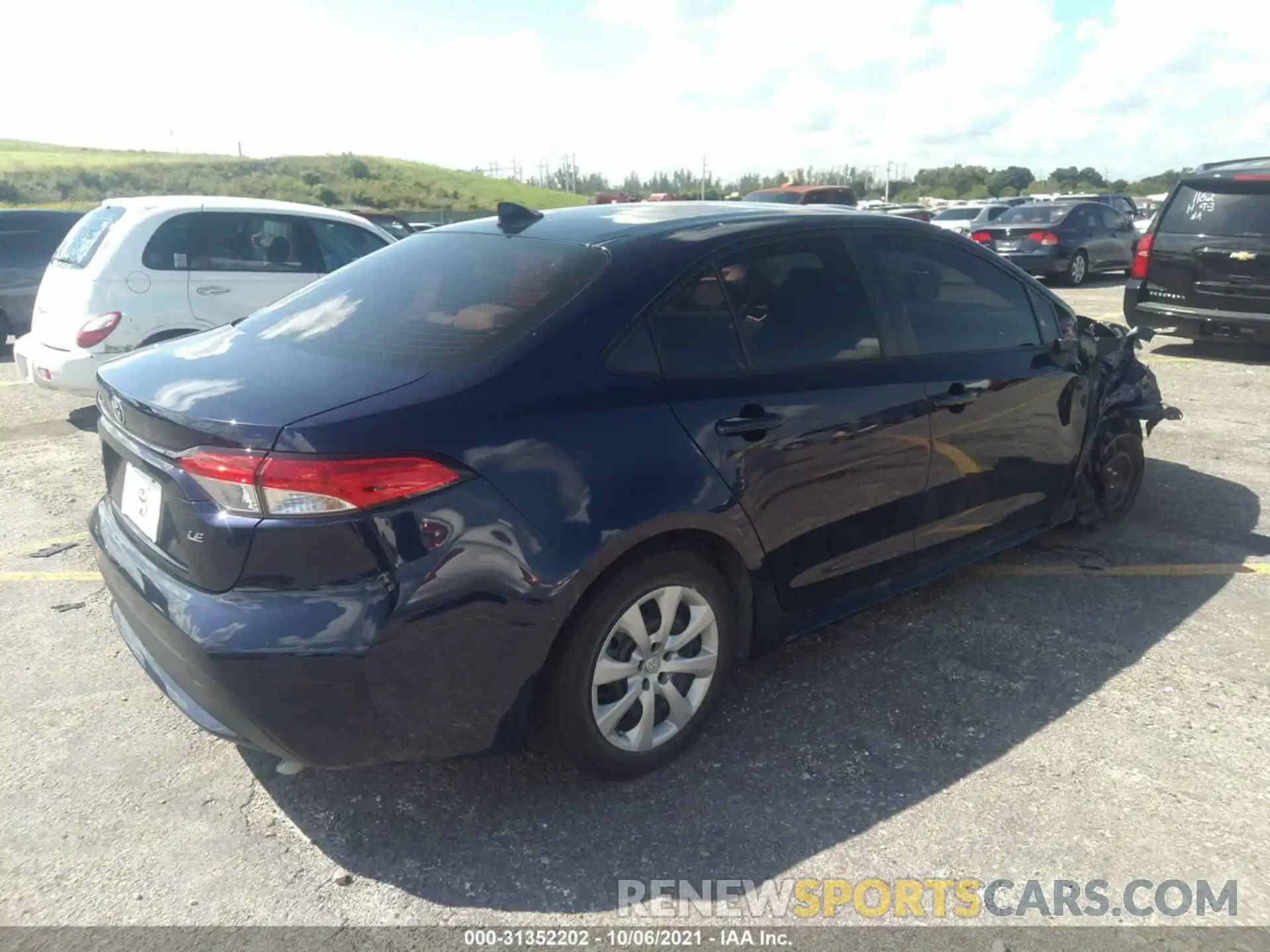 4 Photograph of a damaged car JTDEPRAE4LJ011078 TOYOTA COROLLA 2020