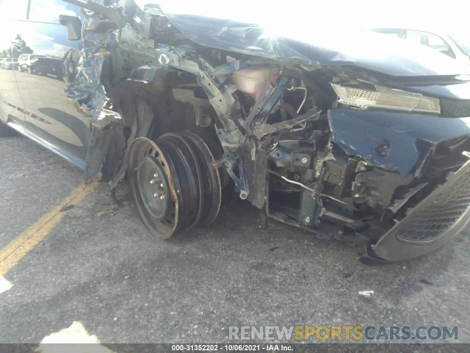 6 Photograph of a damaged car JTDEPRAE4LJ011078 TOYOTA COROLLA 2020