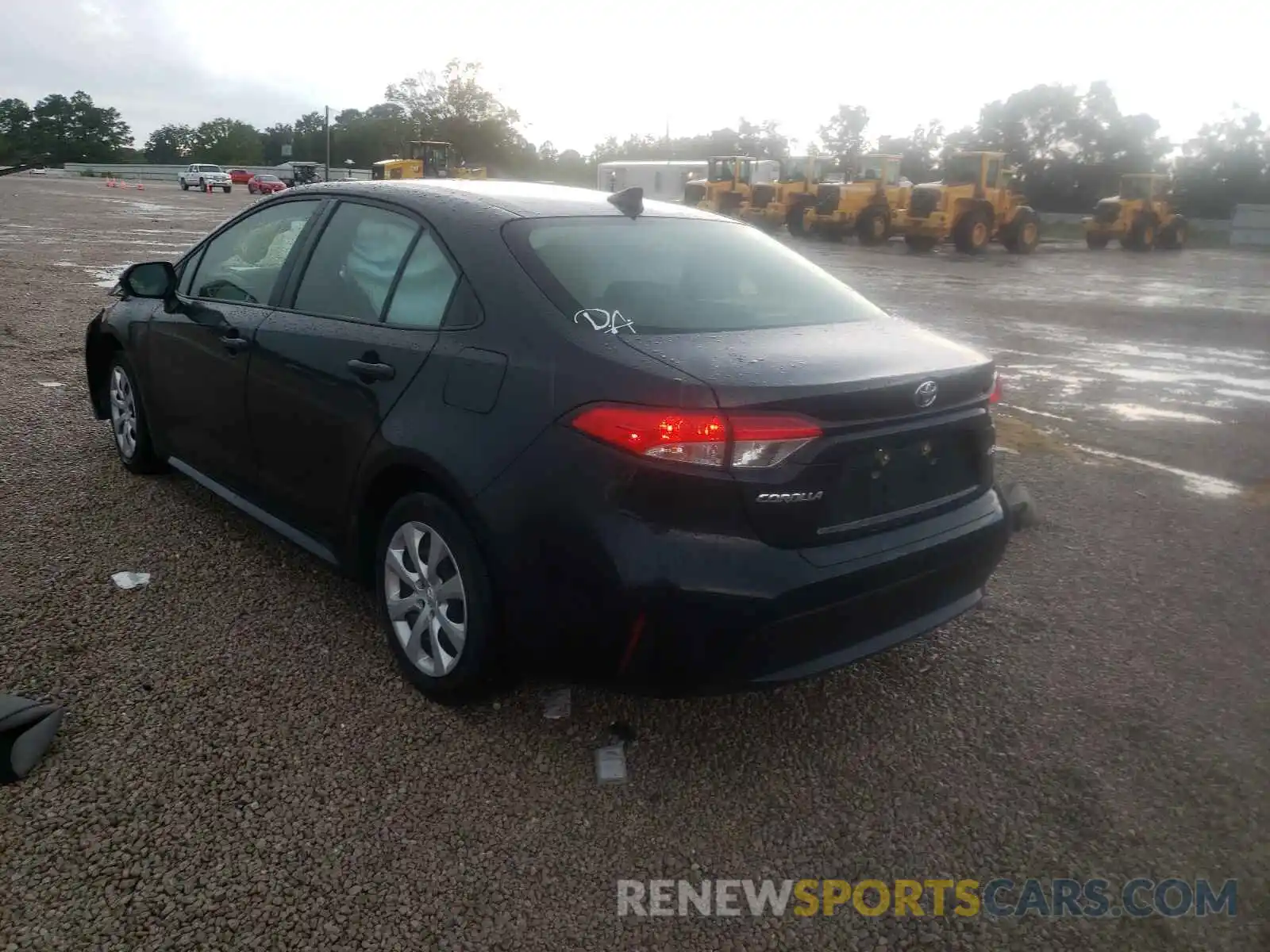 3 Photograph of a damaged car JTDEPRAE4LJ014921 TOYOTA COROLLA 2020