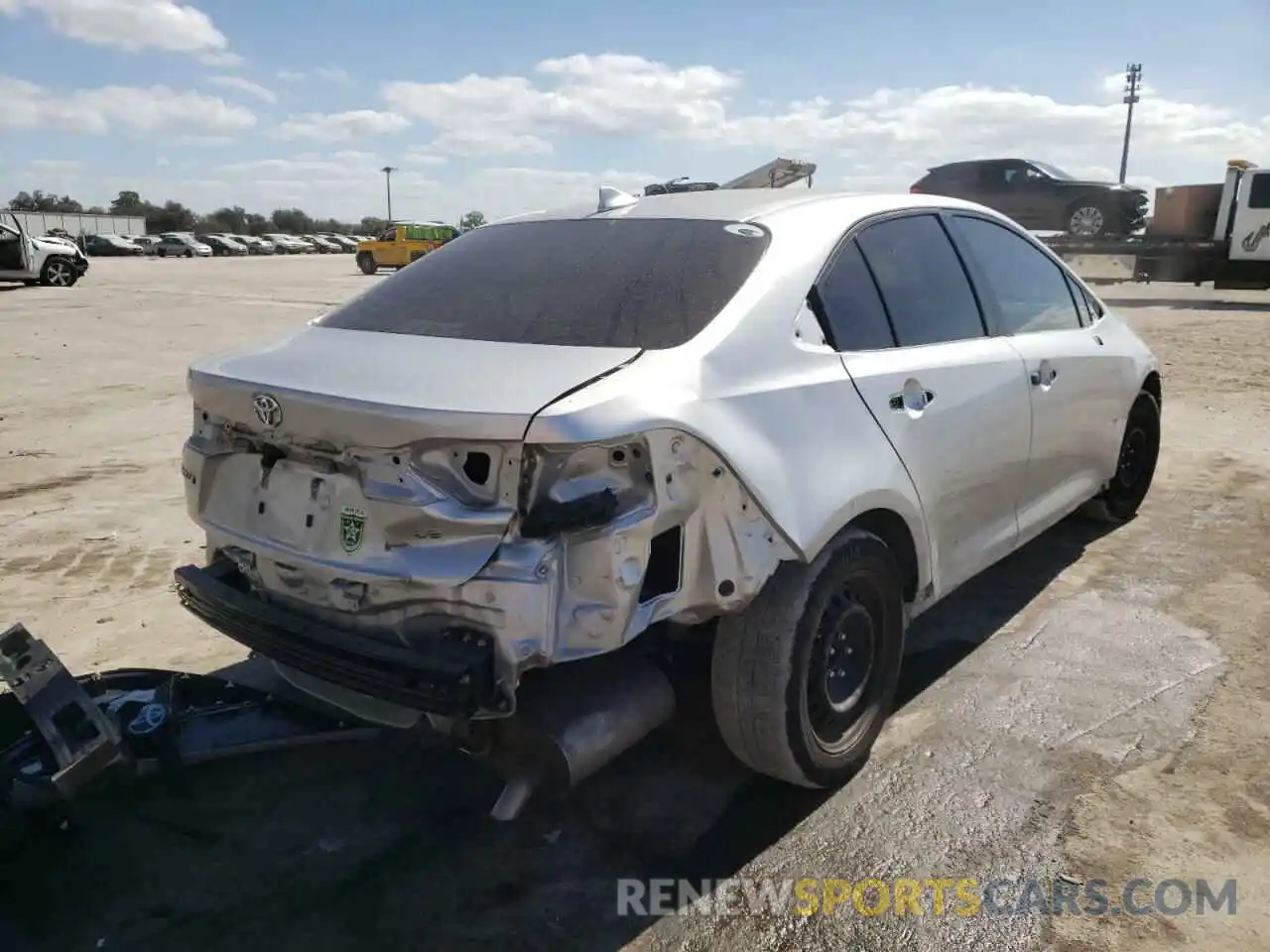 4 Photograph of a damaged car JTDEPRAE4LJ015485 TOYOTA COROLLA 2020