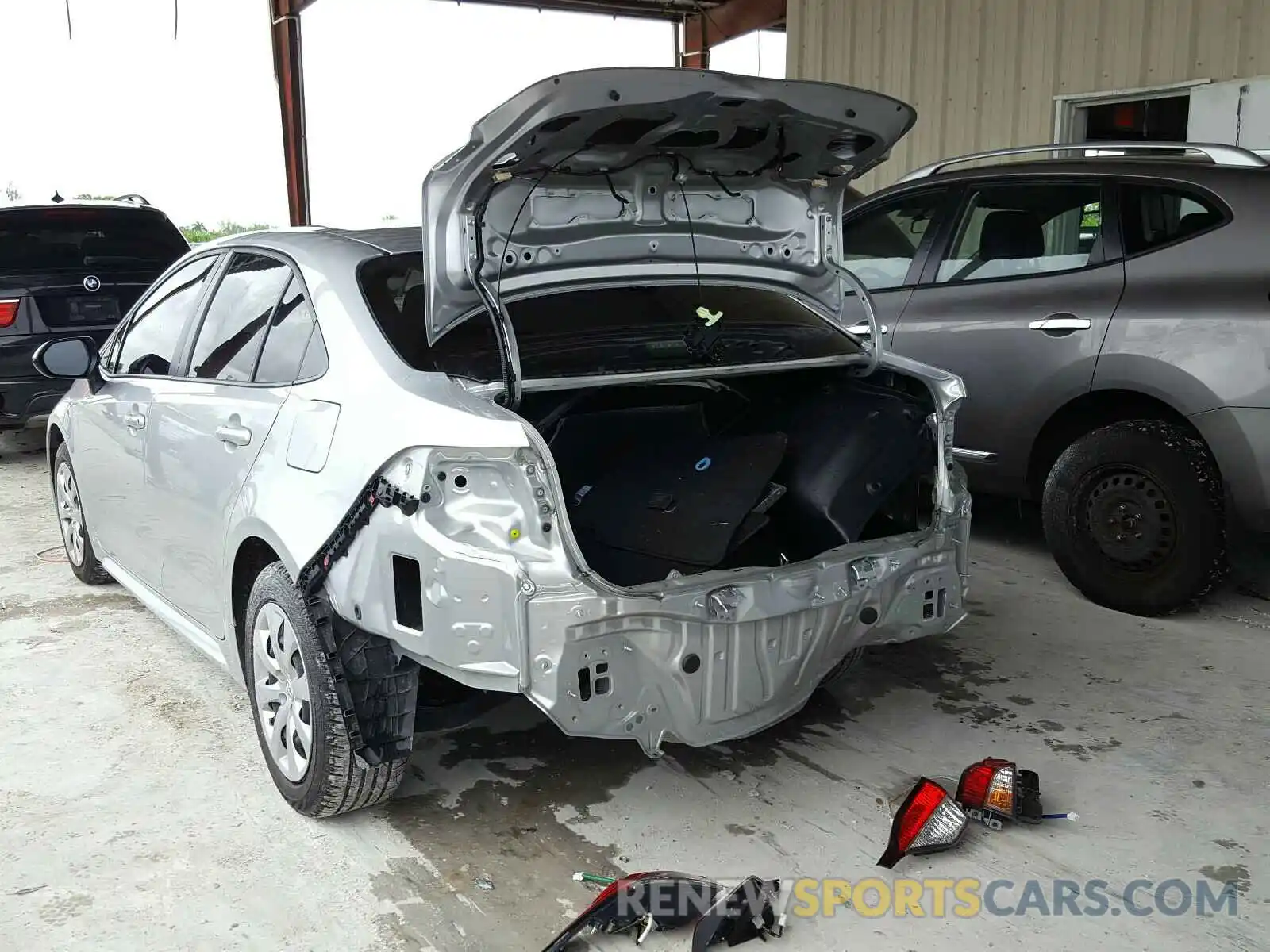 3 Photograph of a damaged car JTDEPRAE4LJ016152 TOYOTA COROLLA 2020