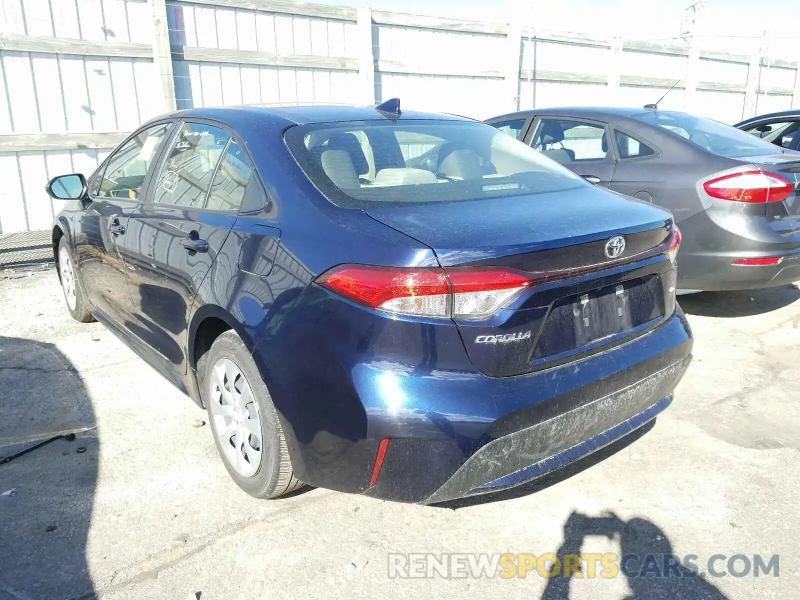 3 Photograph of a damaged car JTDEPRAE4LJ017608 TOYOTA COROLLA 2020