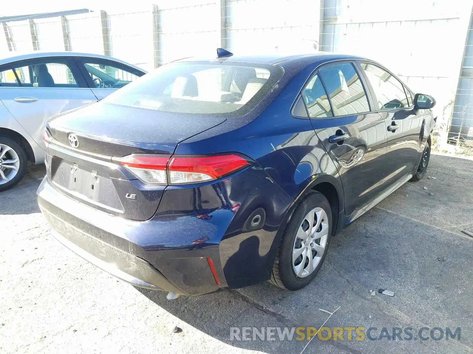 4 Photograph of a damaged car JTDEPRAE4LJ017608 TOYOTA COROLLA 2020