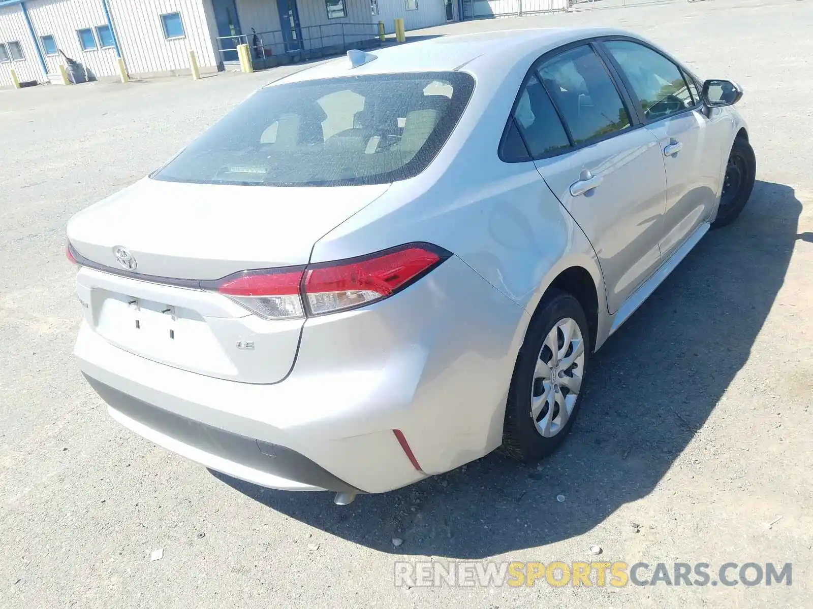 4 Photograph of a damaged car JTDEPRAE4LJ017897 TOYOTA COROLLA 2020