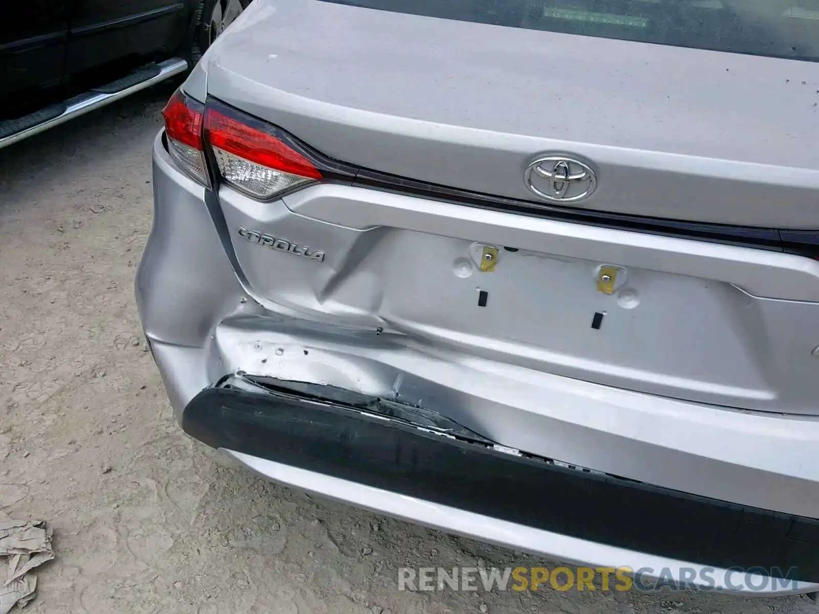 9 Photograph of a damaged car JTDEPRAE4LJ018967 TOYOTA COROLLA 2020