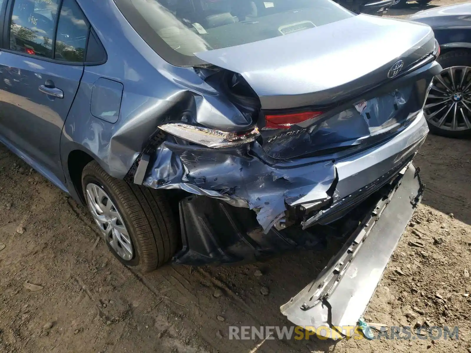 9 Photograph of a damaged car JTDEPRAE4LJ021318 TOYOTA COROLLA 2020