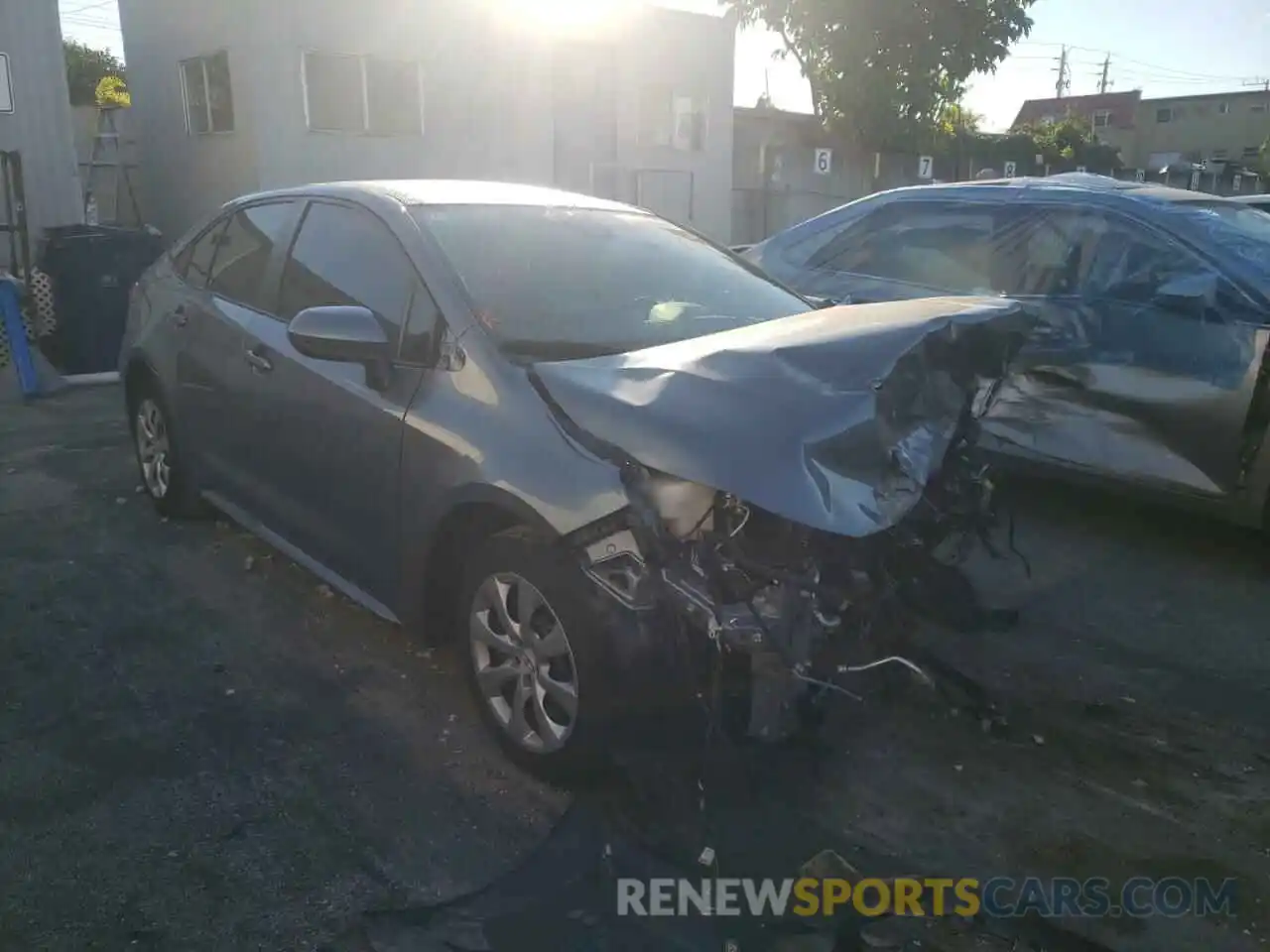 1 Photograph of a damaged car JTDEPRAE4LJ021528 TOYOTA COROLLA 2020