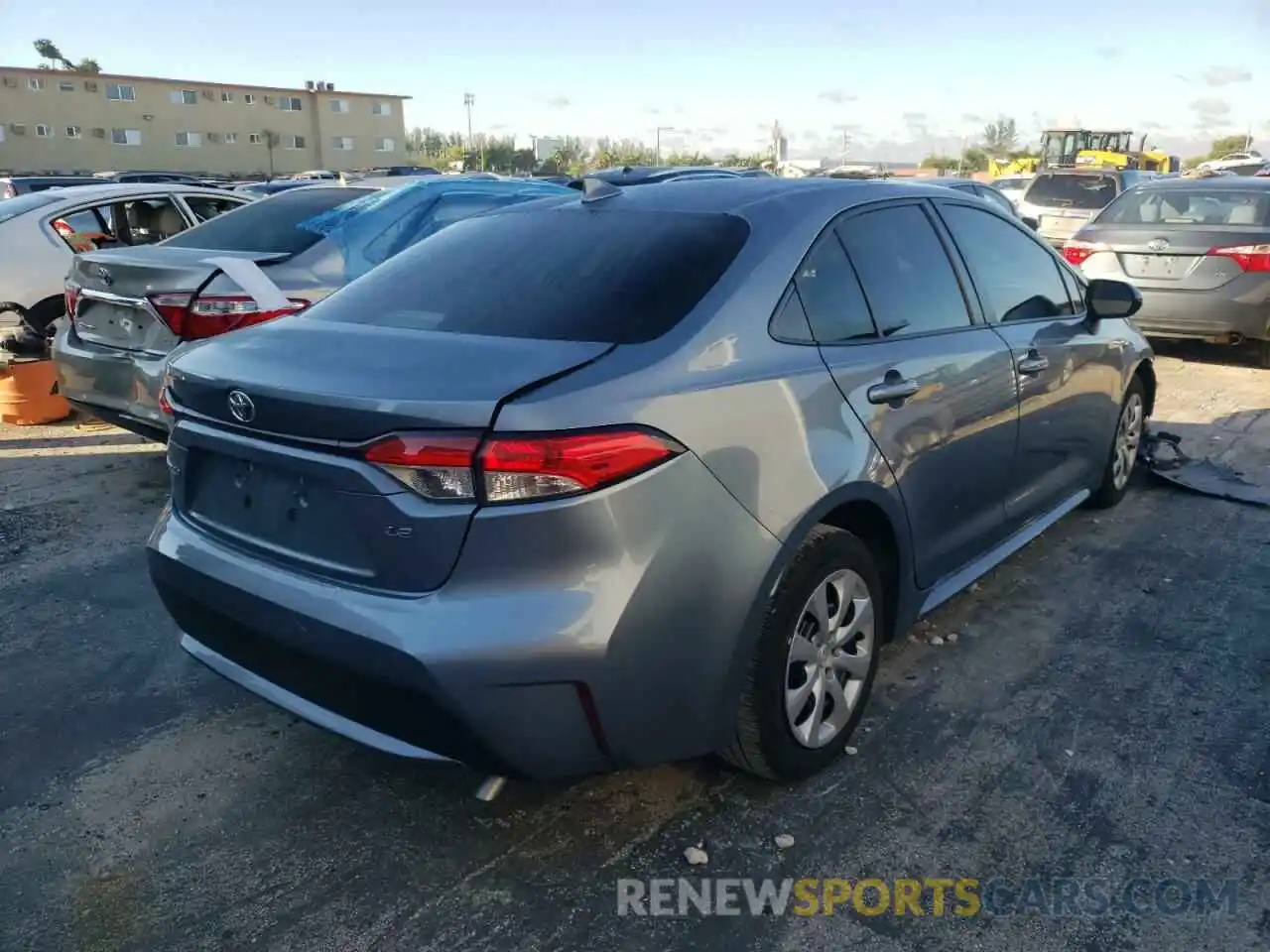 4 Photograph of a damaged car JTDEPRAE4LJ021528 TOYOTA COROLLA 2020