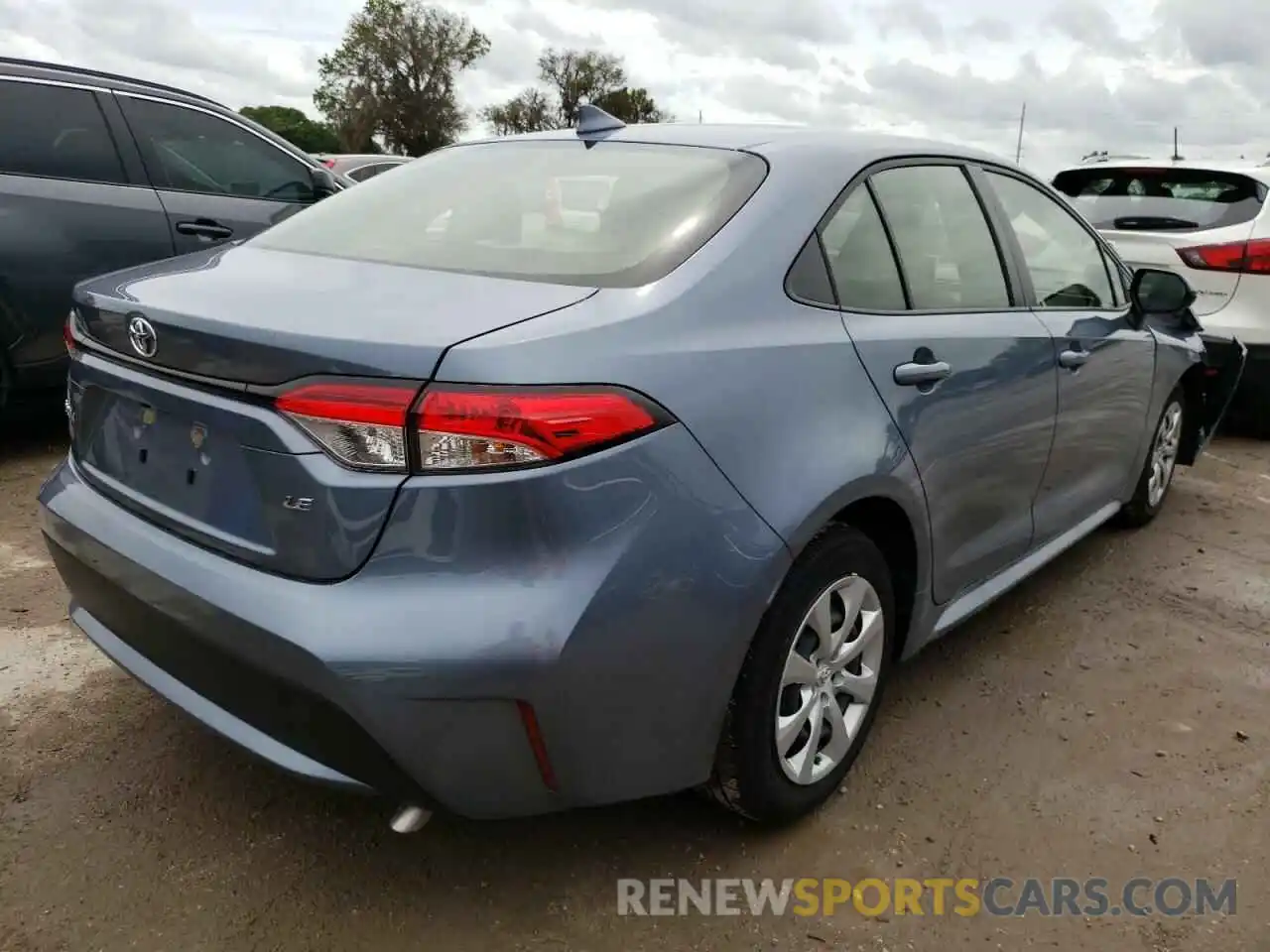 4 Photograph of a damaged car JTDEPRAE4LJ021626 TOYOTA COROLLA 2020