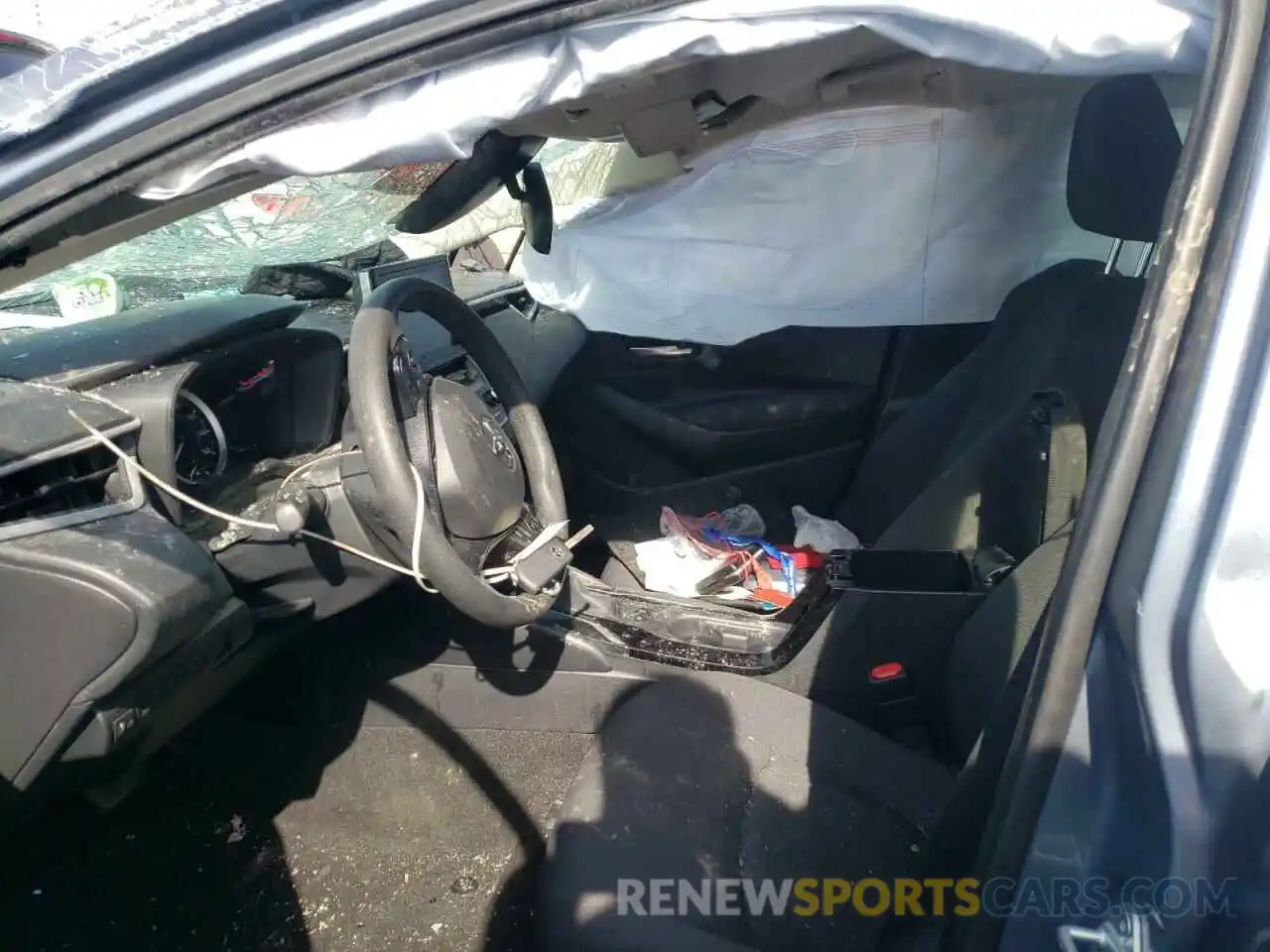 5 Photograph of a damaged car JTDEPRAE4LJ022369 TOYOTA COROLLA 2020