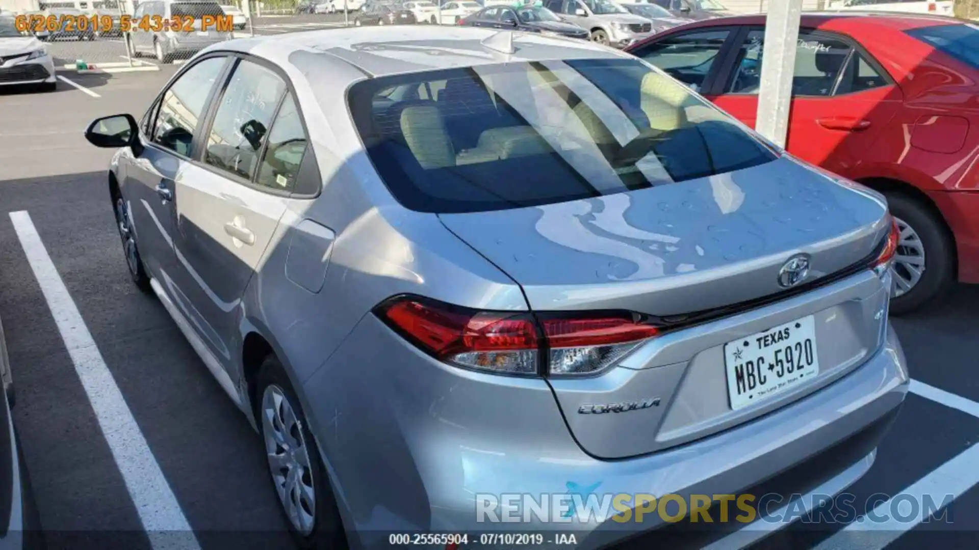 16 Photograph of a damaged car JTDEPRAE4LJ026275 TOYOTA COROLLA 2020