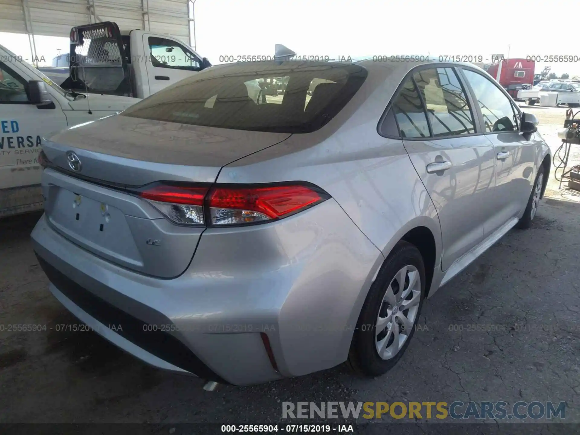 4 Photograph of a damaged car JTDEPRAE4LJ026275 TOYOTA COROLLA 2020