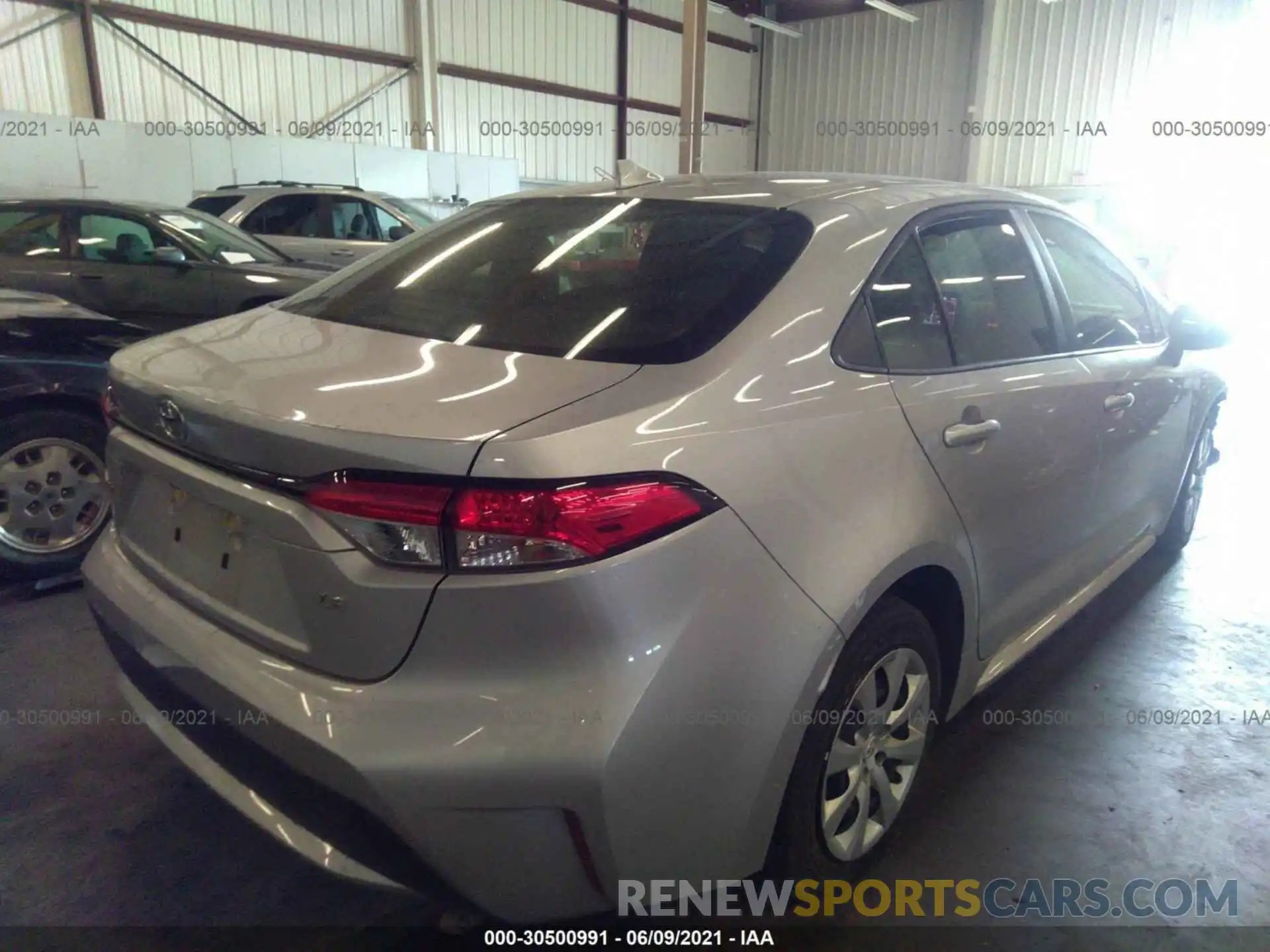 4 Photograph of a damaged car JTDEPRAE4LJ026731 TOYOTA COROLLA 2020