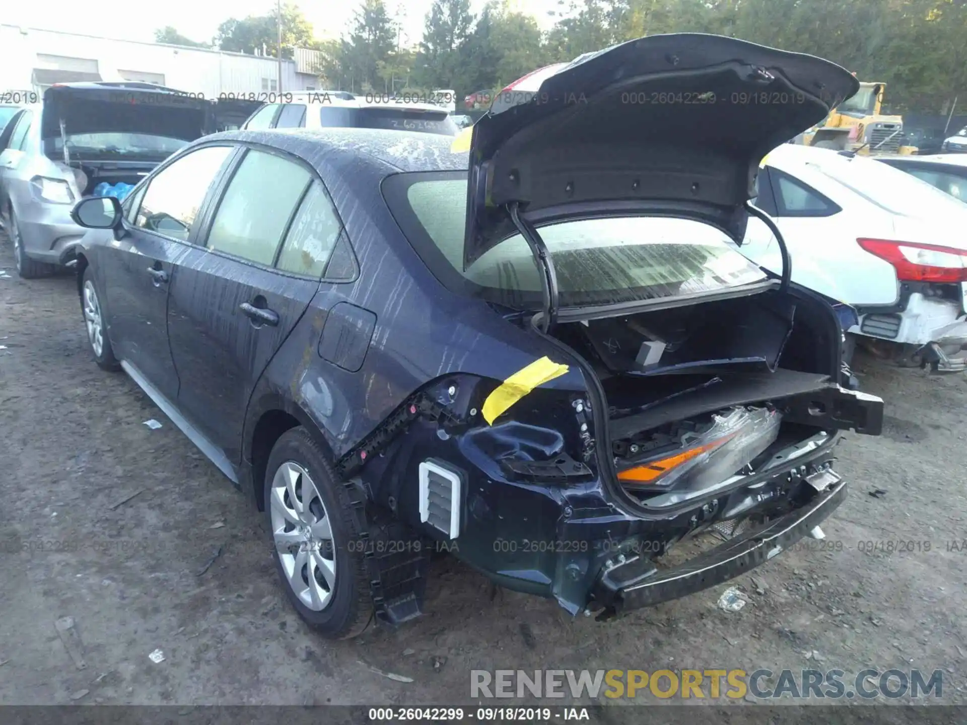 3 Photograph of a damaged car JTDEPRAE4LJ028219 TOYOTA COROLLA 2020