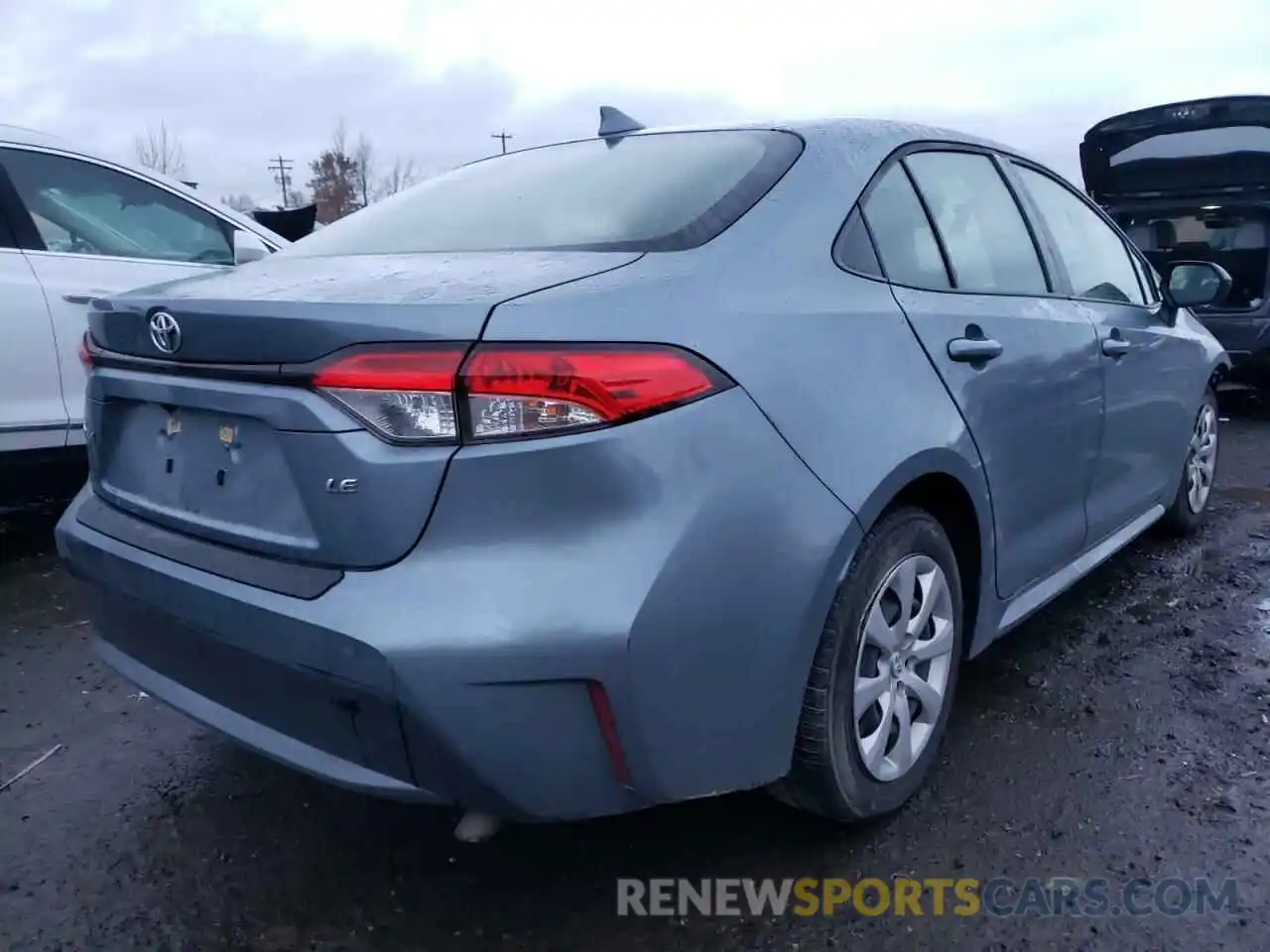 4 Photograph of a damaged car JTDEPRAE4LJ028401 TOYOTA COROLLA 2020