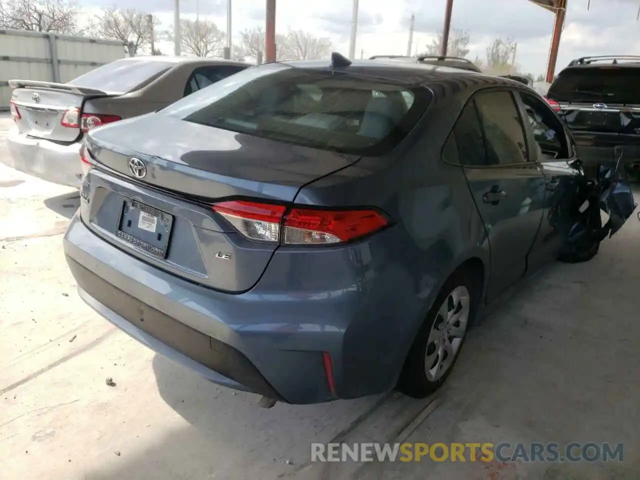 4 Photograph of a damaged car JTDEPRAE4LJ028950 TOYOTA COROLLA 2020