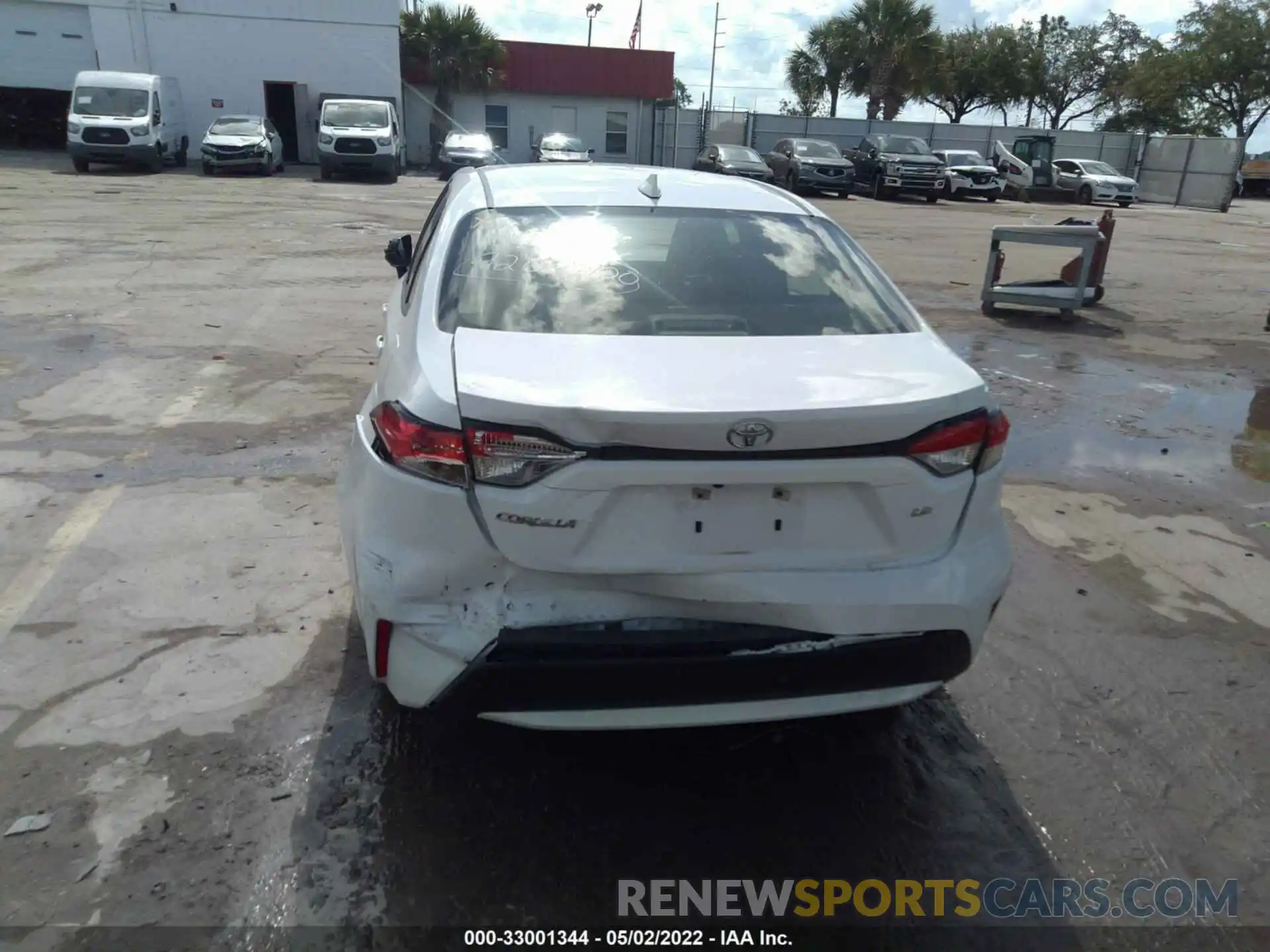 6 Photograph of a damaged car JTDEPRAE4LJ029984 TOYOTA COROLLA 2020