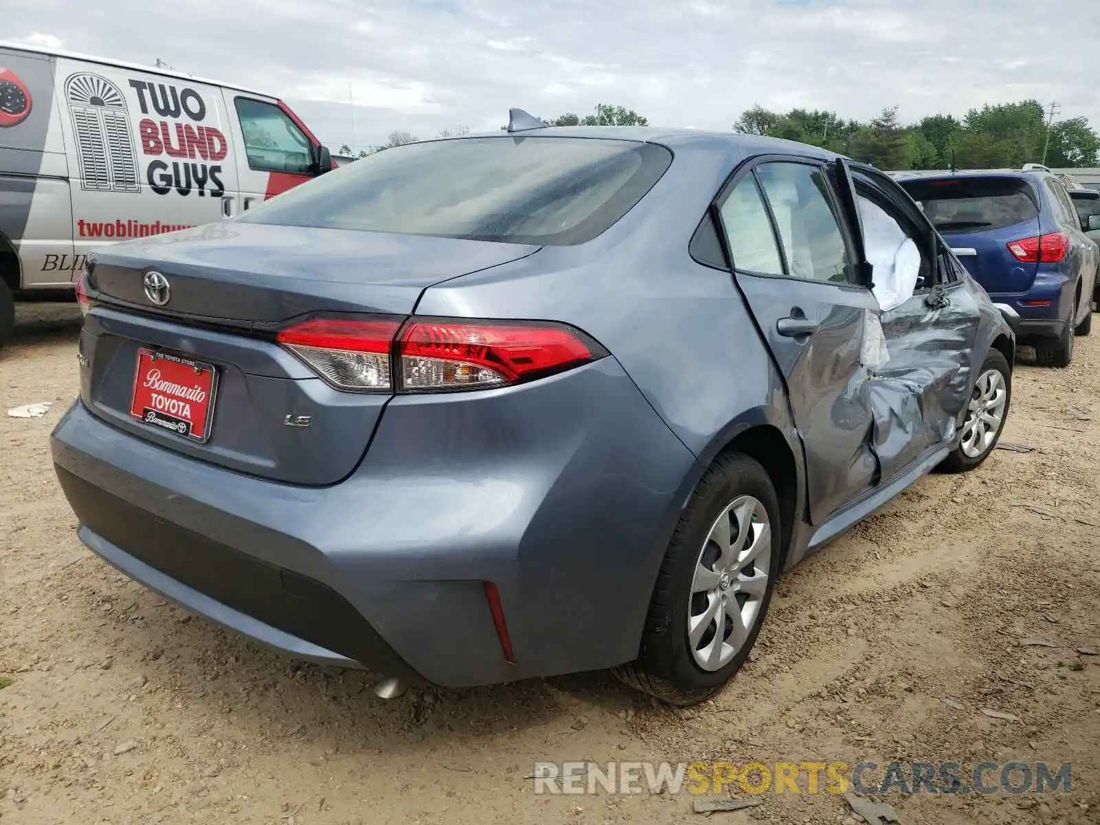 4 Photograph of a damaged car JTDEPRAE4LJ032982 TOYOTA COROLLA 2020