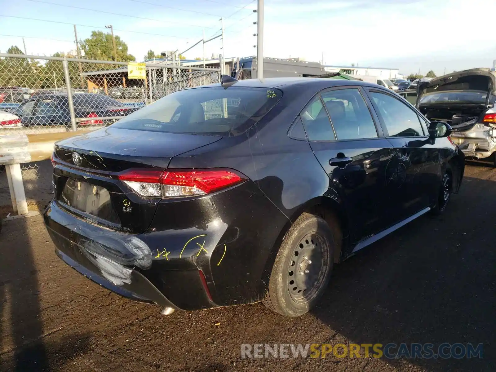 4 Photograph of a damaged car JTDEPRAE4LJ034621 TOYOTA COROLLA 2020