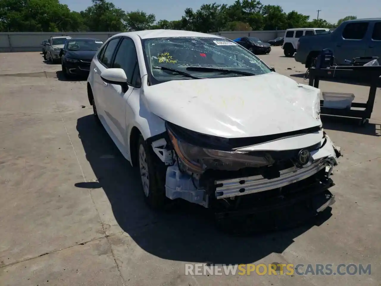 1 Photograph of a damaged car JTDEPRAE4LJ036675 TOYOTA COROLLA 2020