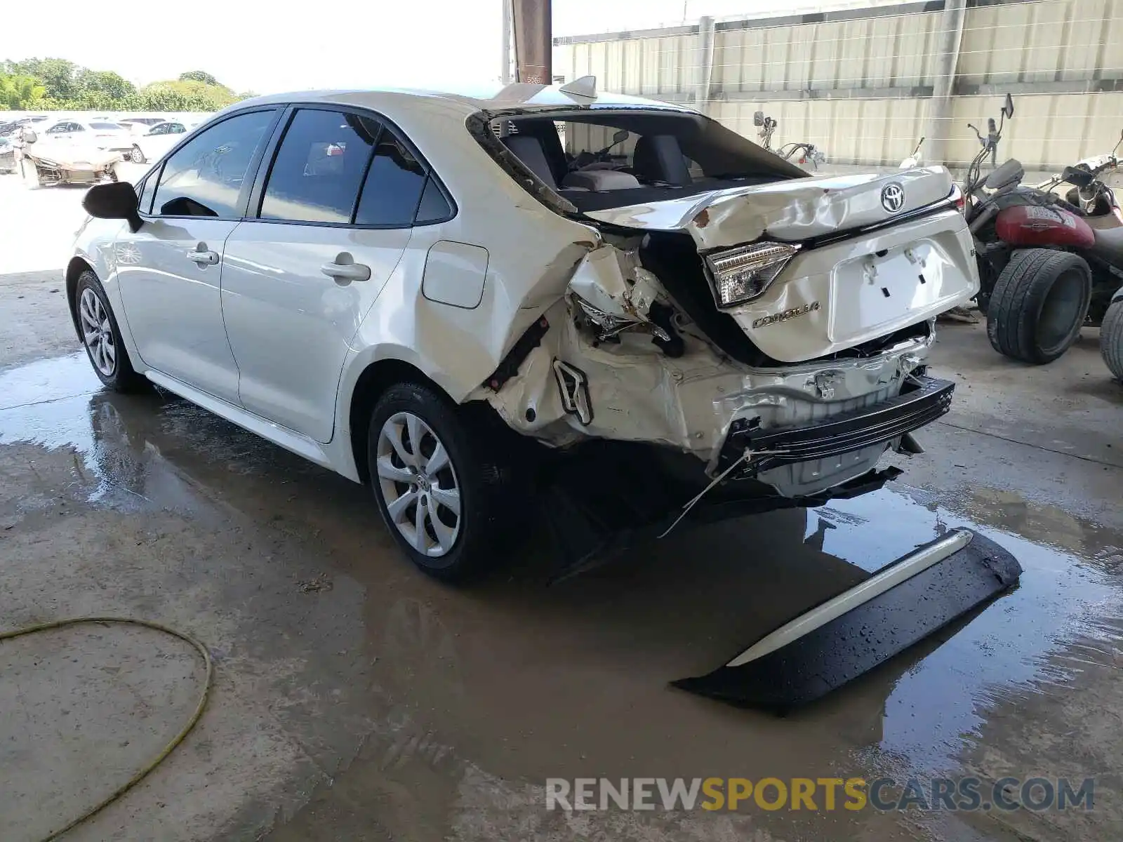 3 Photograph of a damaged car JTDEPRAE4LJ036711 TOYOTA COROLLA 2020