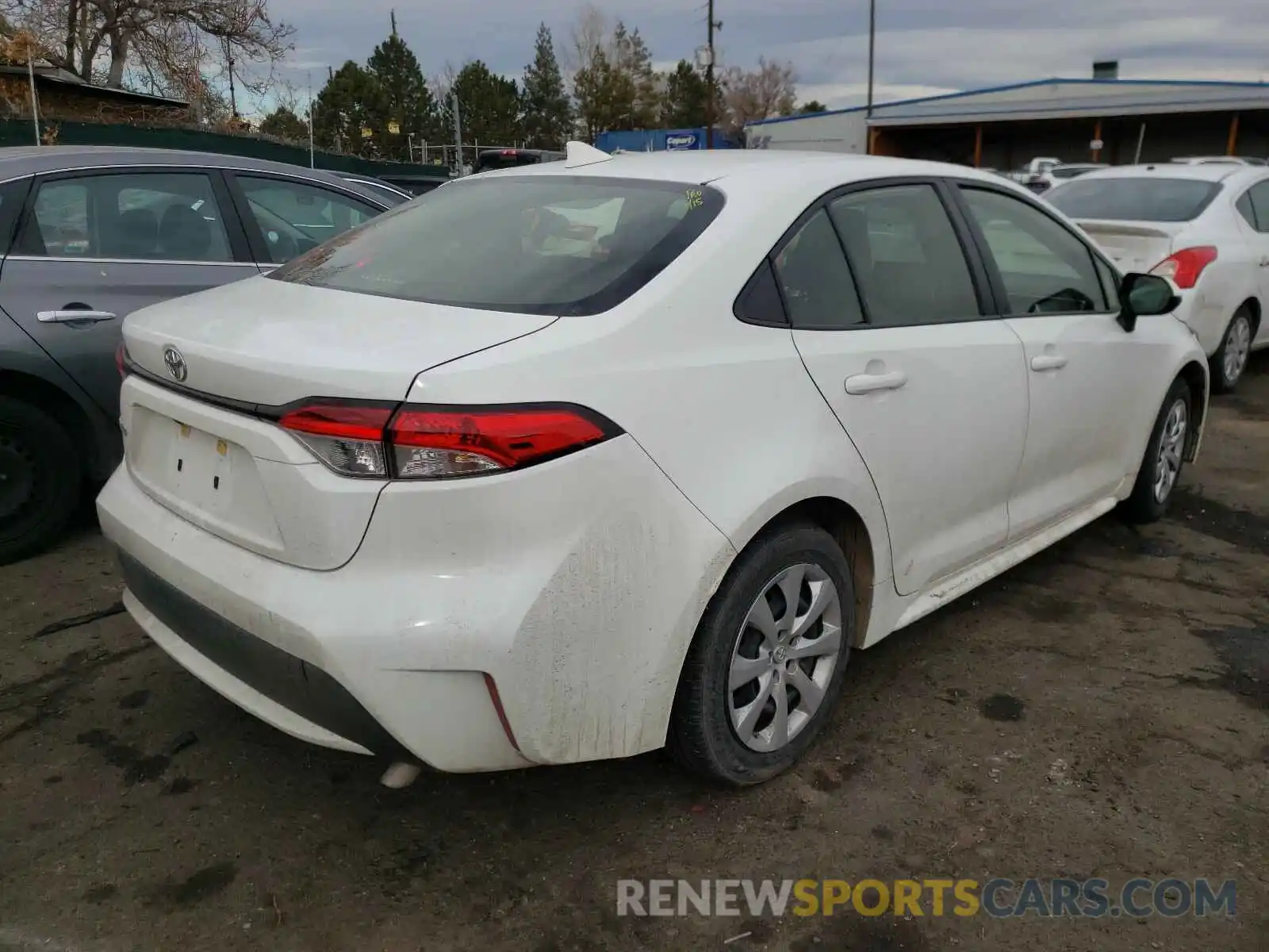 4 Photograph of a damaged car JTDEPRAE4LJ037745 TOYOTA COROLLA 2020